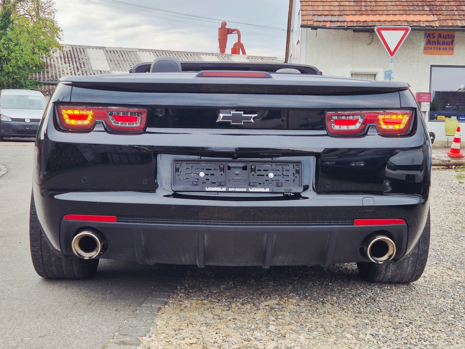 CHEVROLET Camaro 6.2 Convertible Automatic-image-4