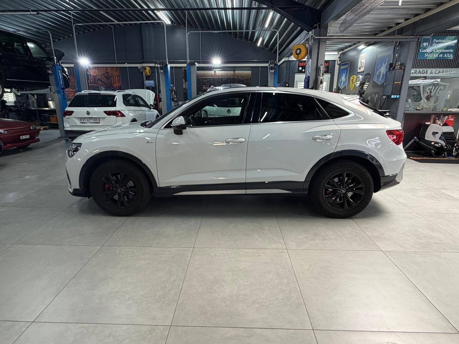 AUDI Q3 Sportback 40 TFSI S line quattro S-tronic-image-7