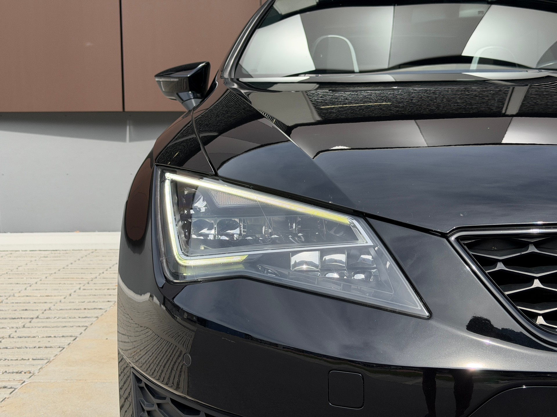 SEAT Leon ST 2.0 TSI Cupra 280 DSG *Schalensitze* *Panorama*-image-6