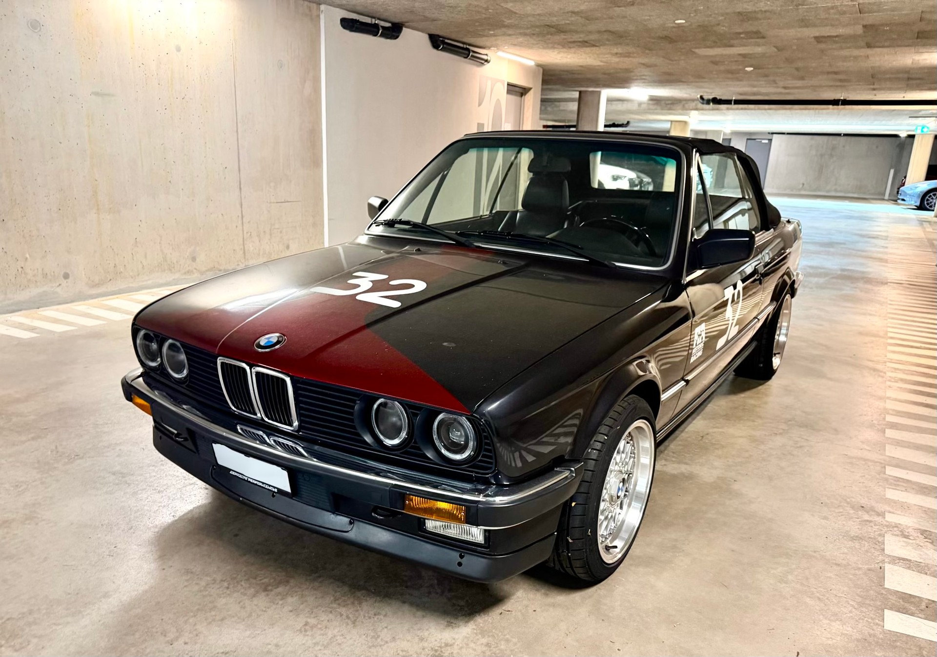 BMW 320i-image-3