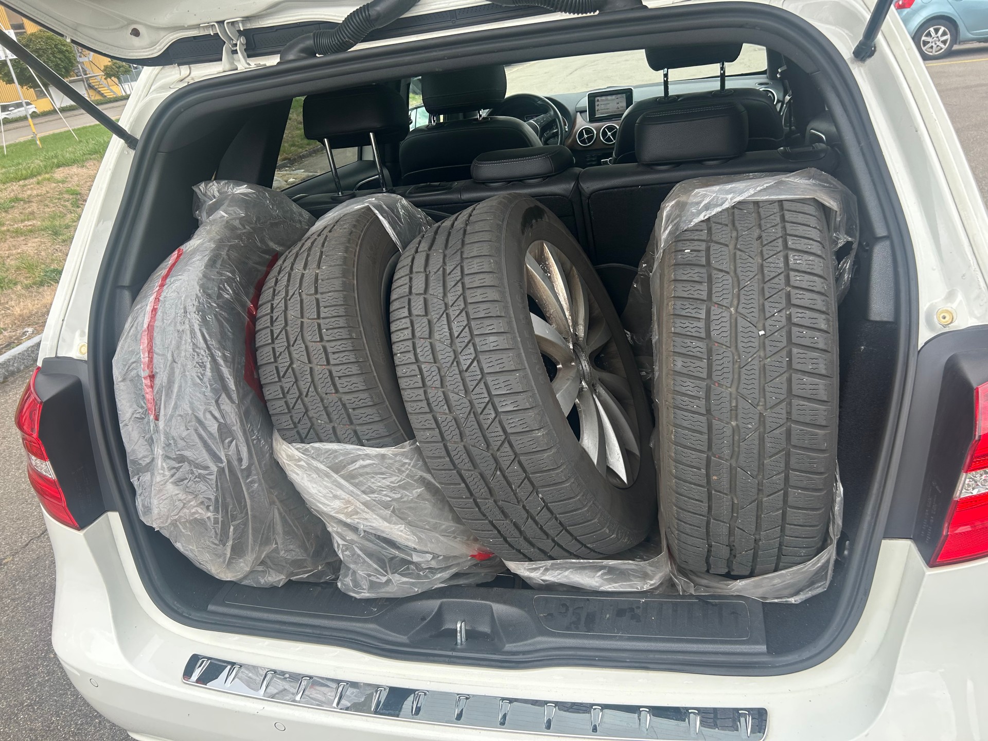 MERCEDES-BENZ B 200 7G-DCT-image-6
