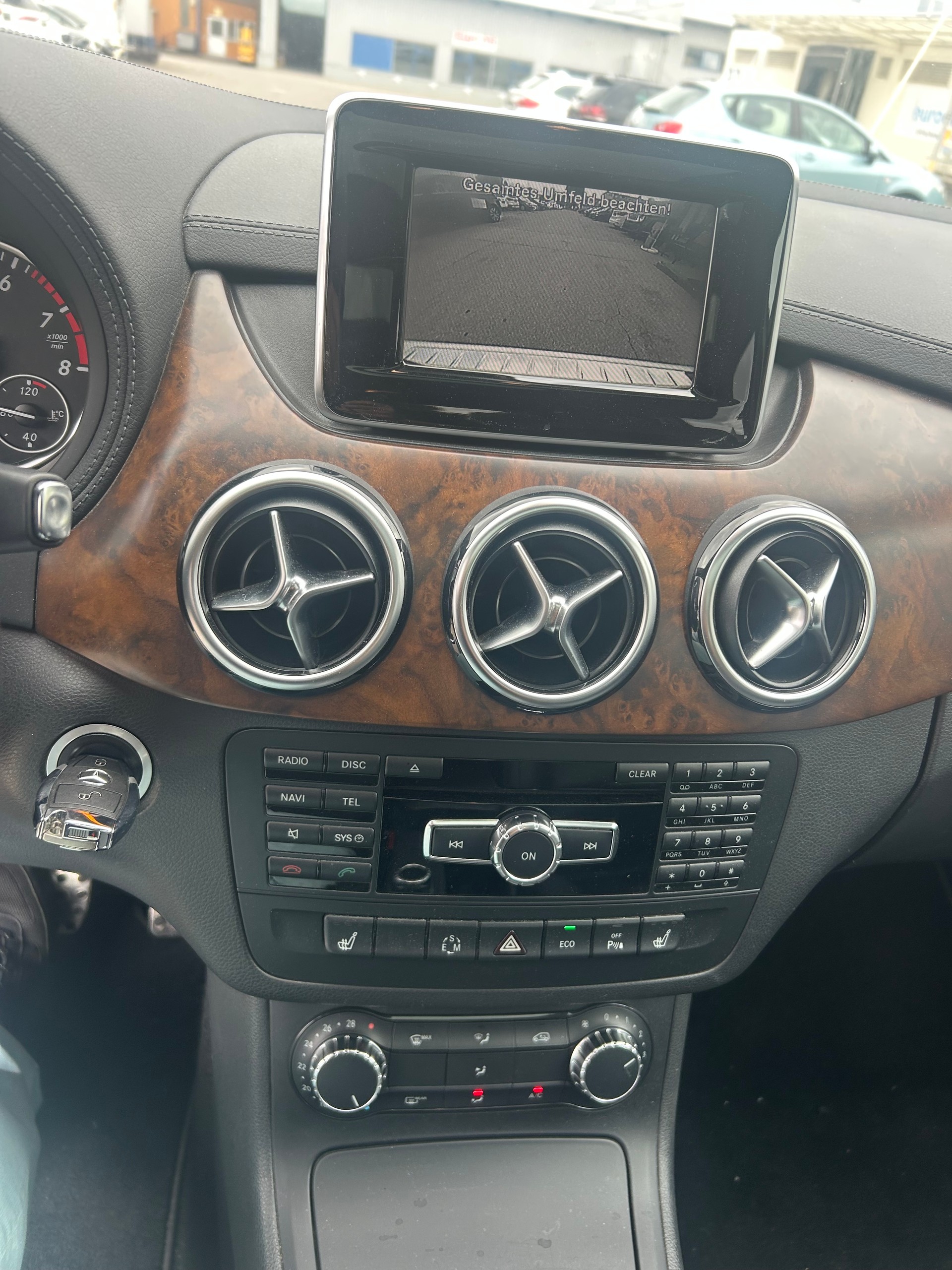 MERCEDES-BENZ B 200 7G-DCT-image-1