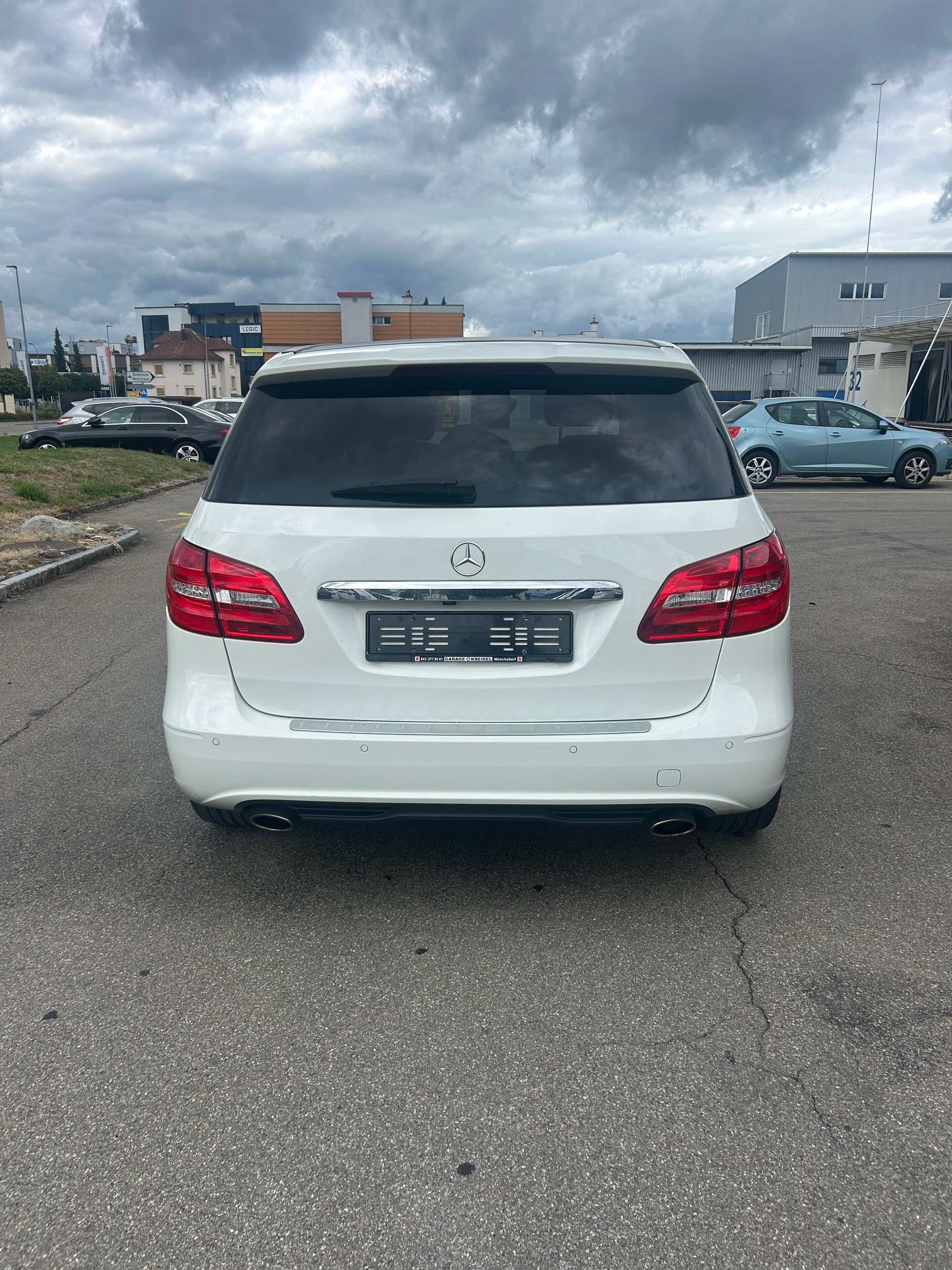 MERCEDES-BENZ B 200 7G-DCT-image-11