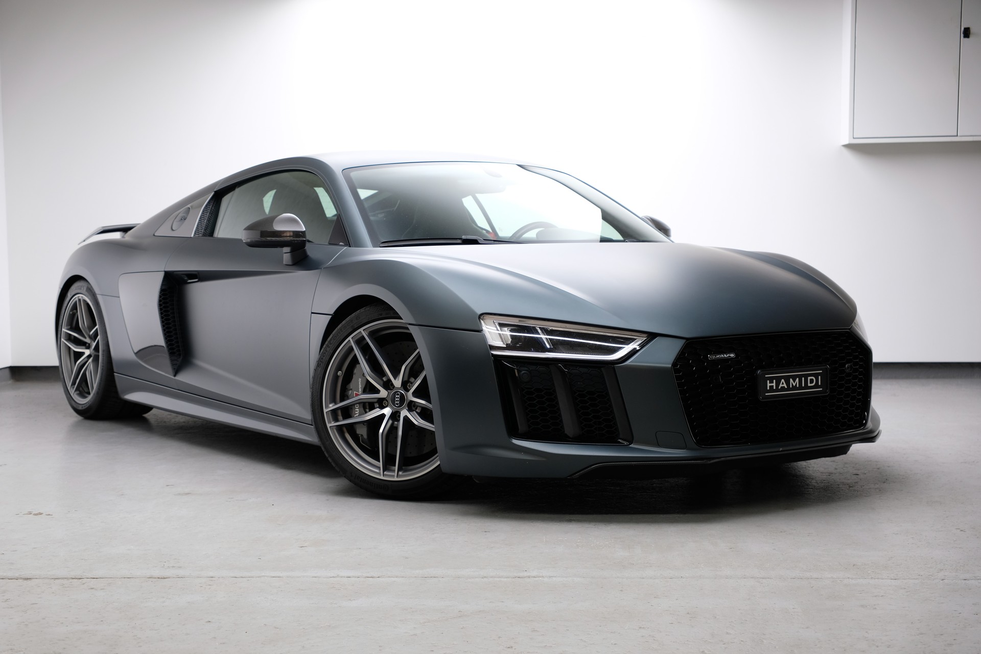 AUDI R8 Coupé 5.2 plus S-Tronic-image-2