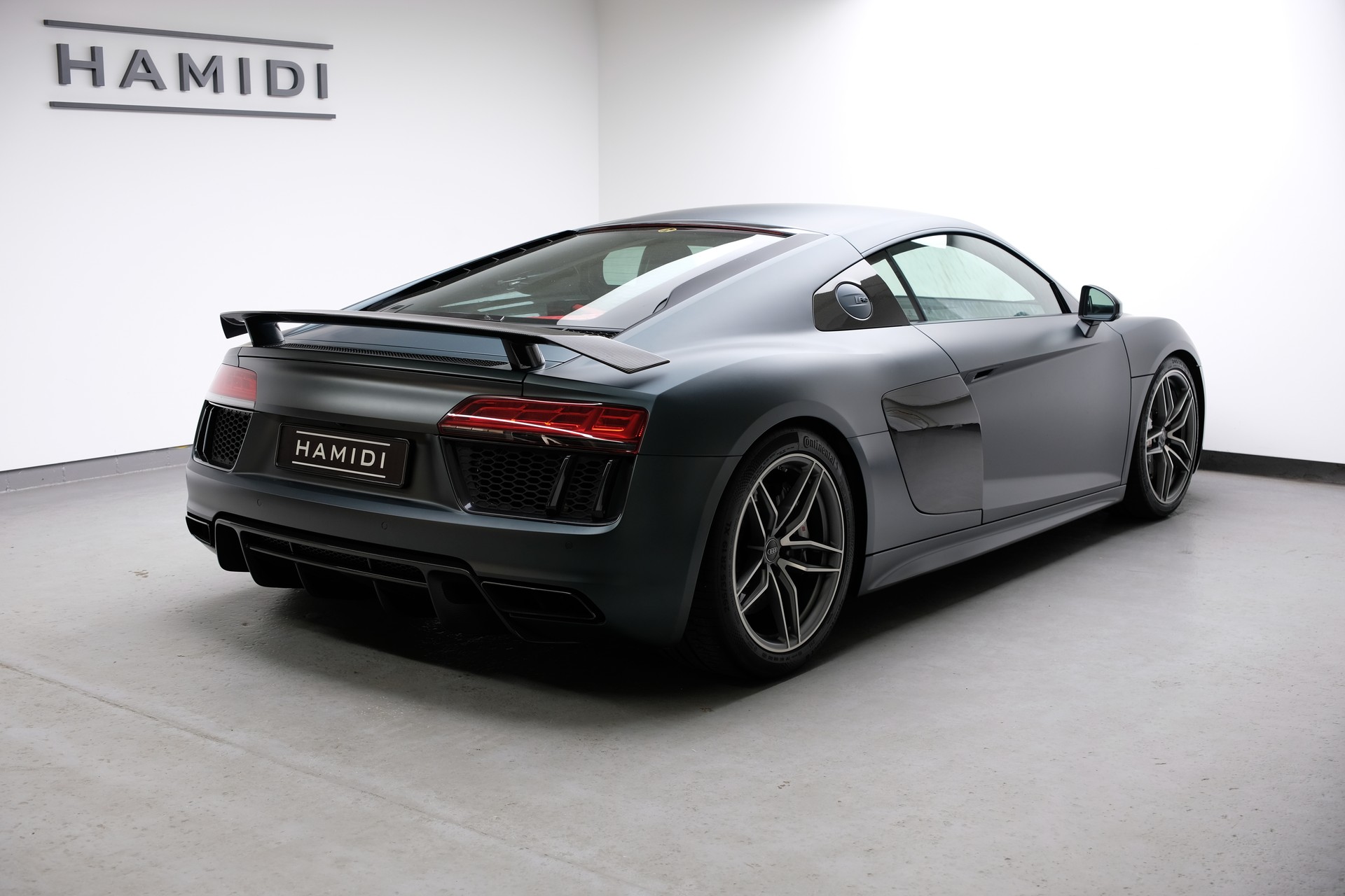 AUDI R8 Coupé 5.2 plus S-Tronic-image-4