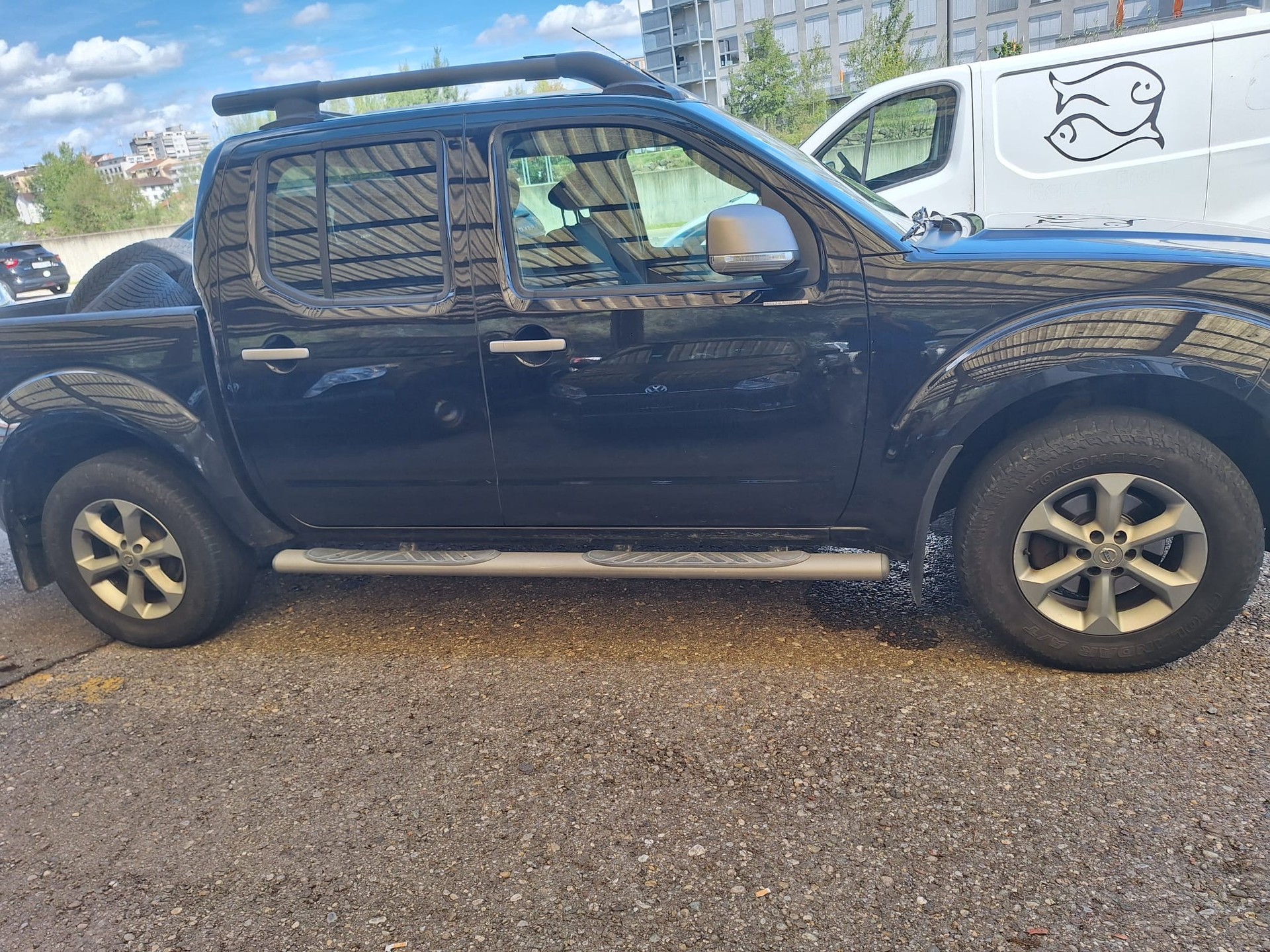 NISSAN Navara Double Cab Platinum EVO 2.5 dCi 4WD A-image-2
