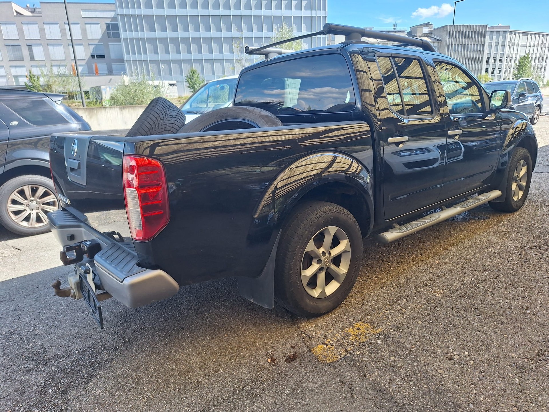 NISSAN Navara Double Cab Platinum EVO 2.5 dCi 4WD A-image-6