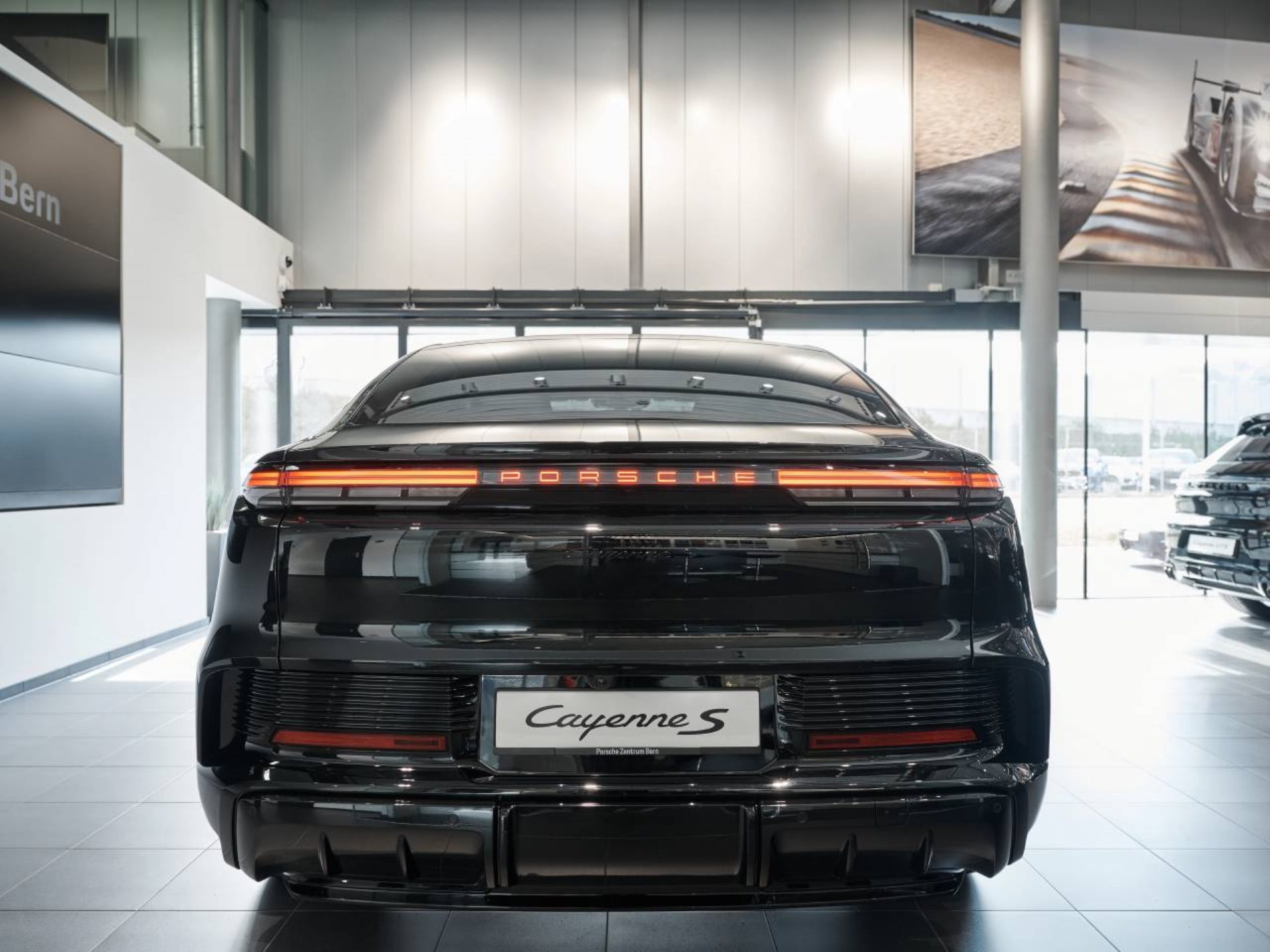 PORSCHE Cayenne S Coupé Electric-image-5