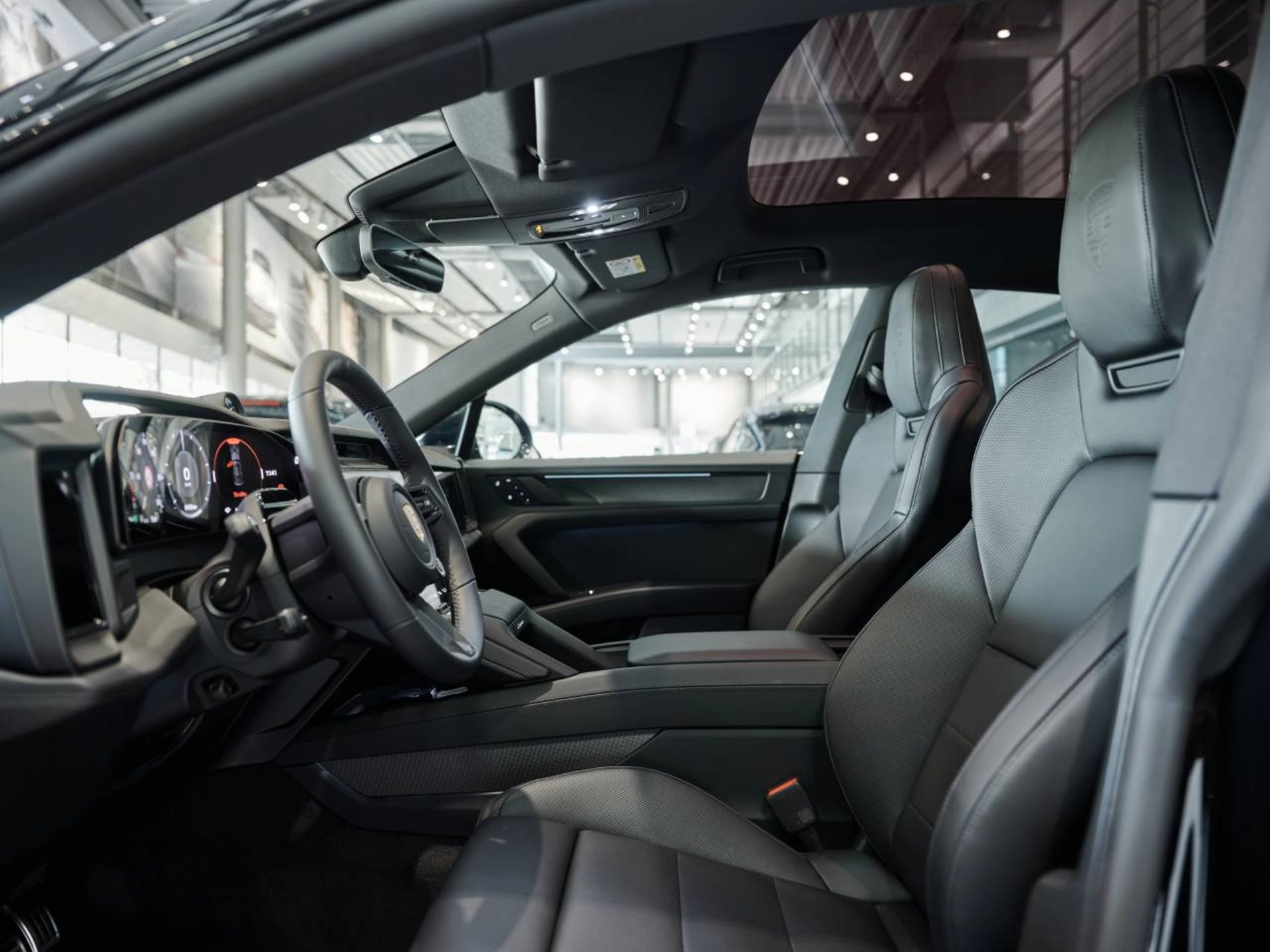 PORSCHE Cayenne S Coupé Electric-image-3