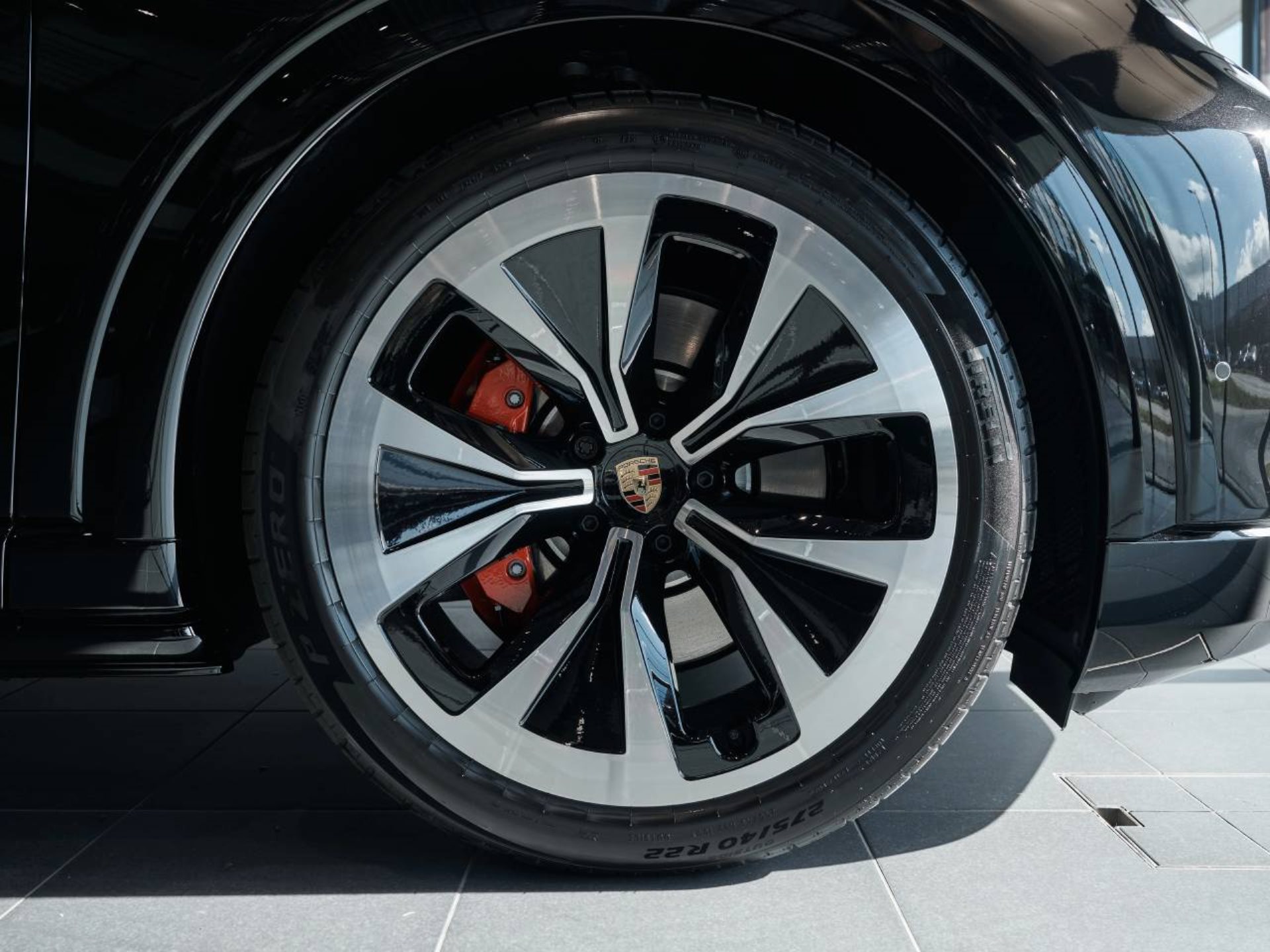 PORSCHE Cayenne S Coupé Electric-image-31