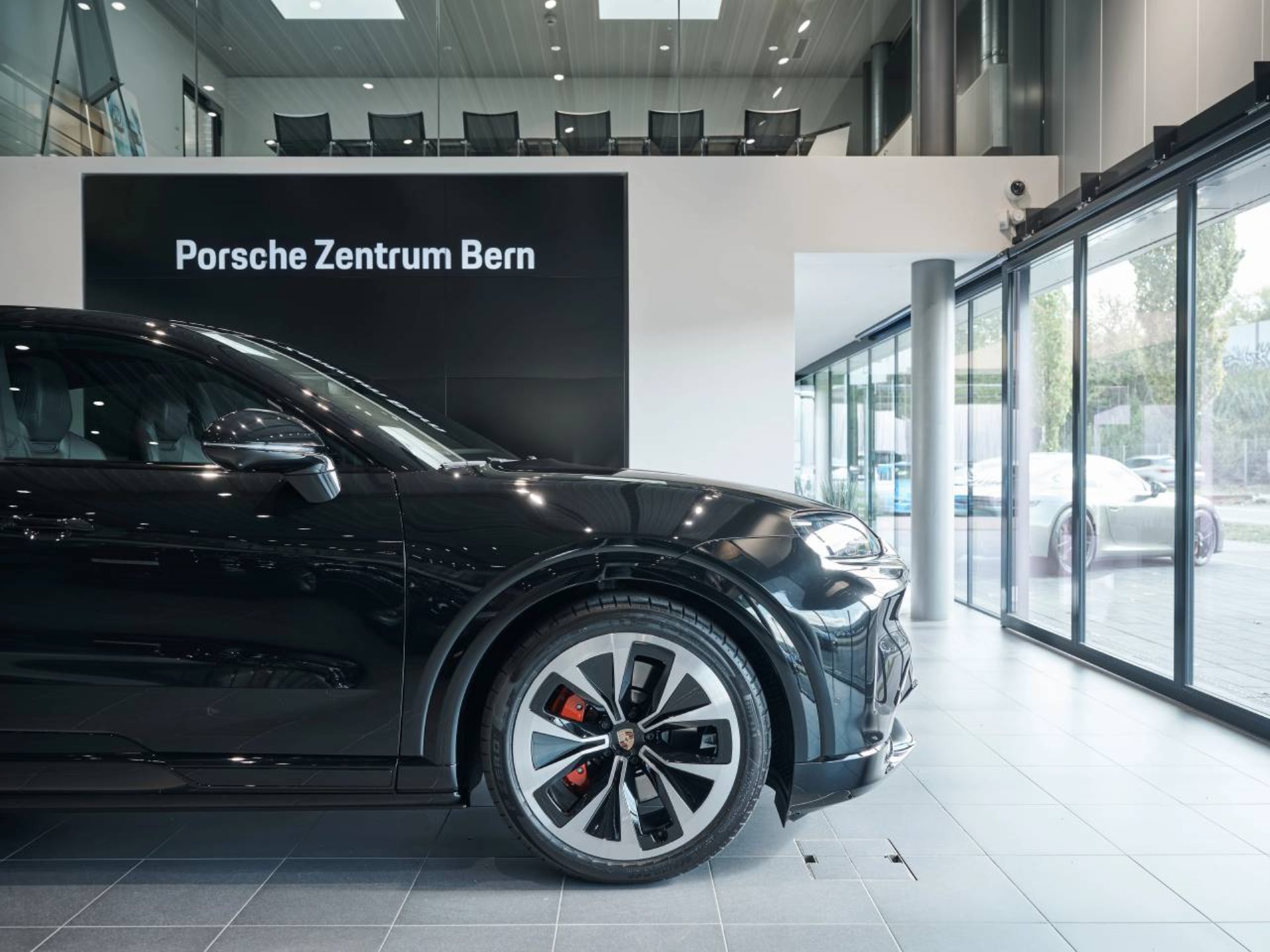 PORSCHE Cayenne S Coupé Electric-image-12