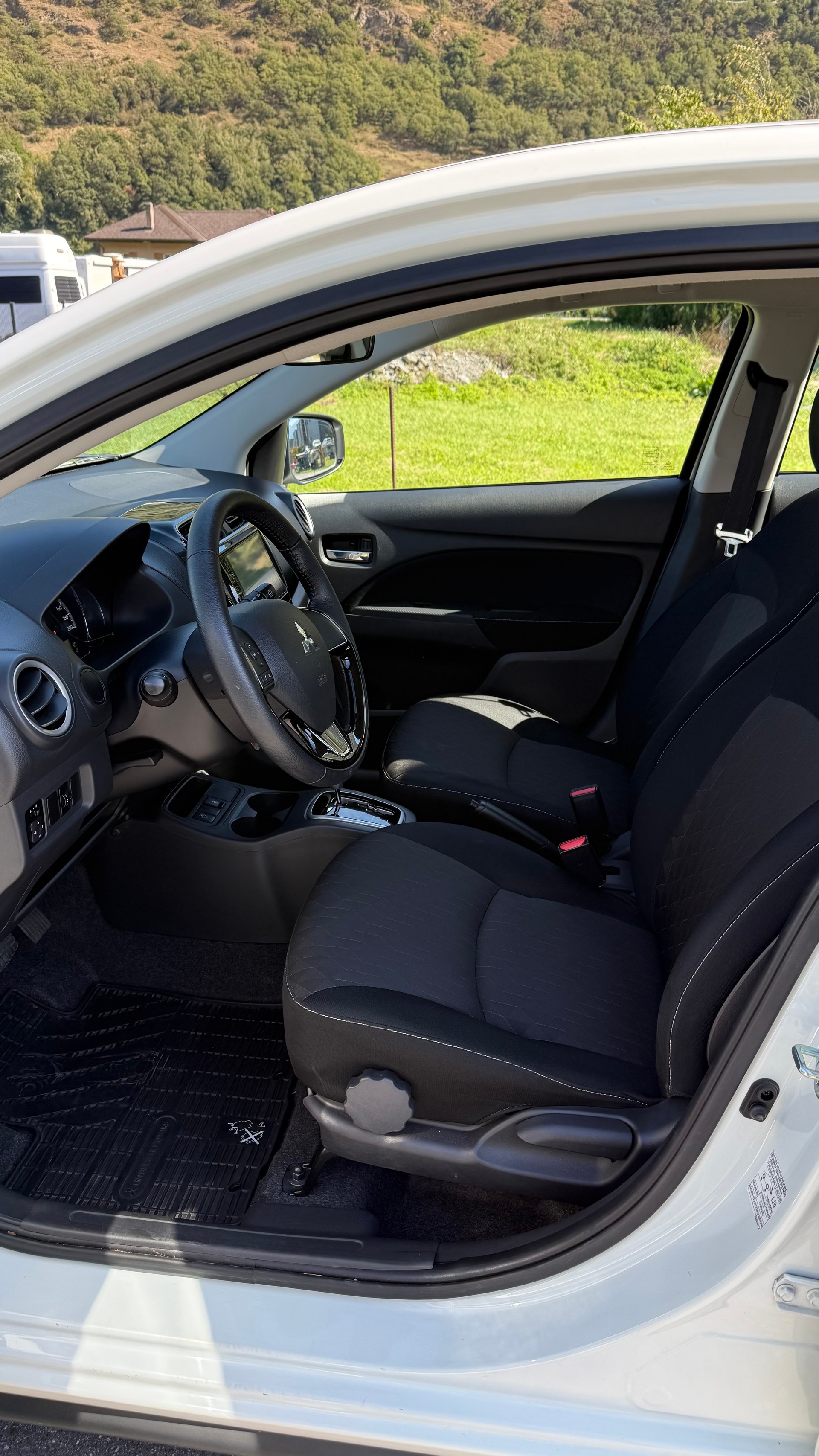 MITSUBISHI Space Star 1.2 CVT Inform-image-6