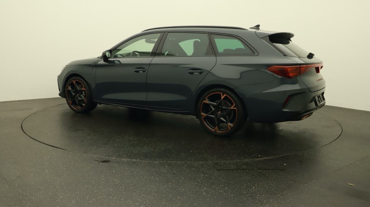 CUPRA LEON ST 1.5 e-HYBRID pHEV VZ DSG-image-2