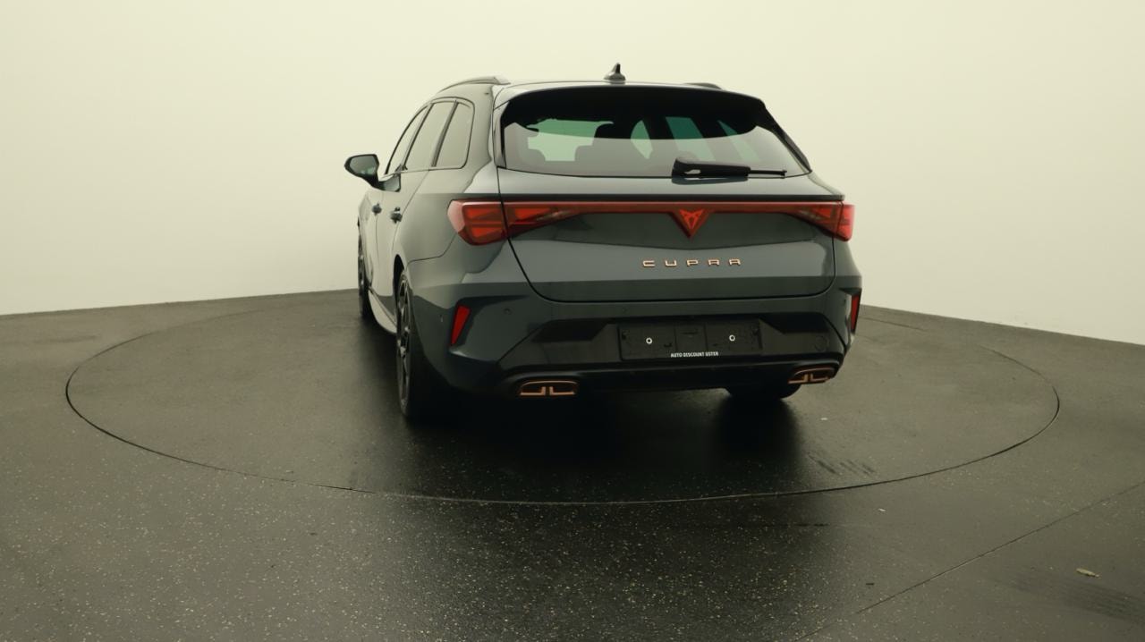 CUPRA LEON ST 1.5 e-HYBRID pHEV VZ DSG-image-3