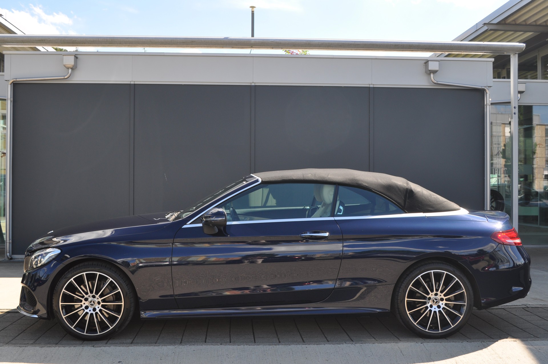 MERCEDES-BENZ C 400 AMG Line 4Matic-image-4