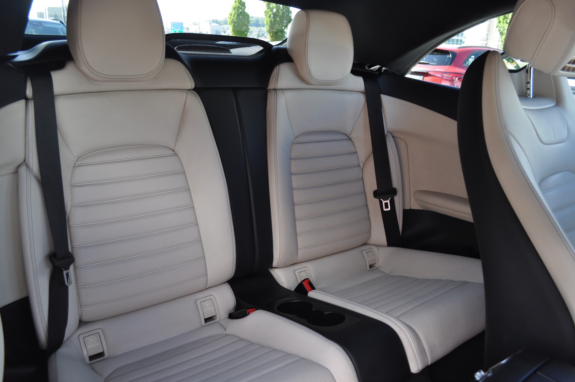 MERCEDES-BENZ C 400 AMG Line 4Matic-image-12