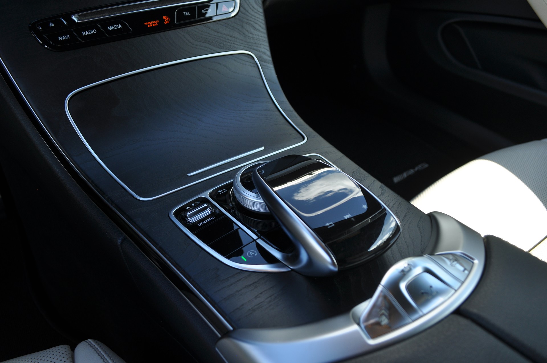 MERCEDES-BENZ C 400 AMG Line 4Matic-image-18