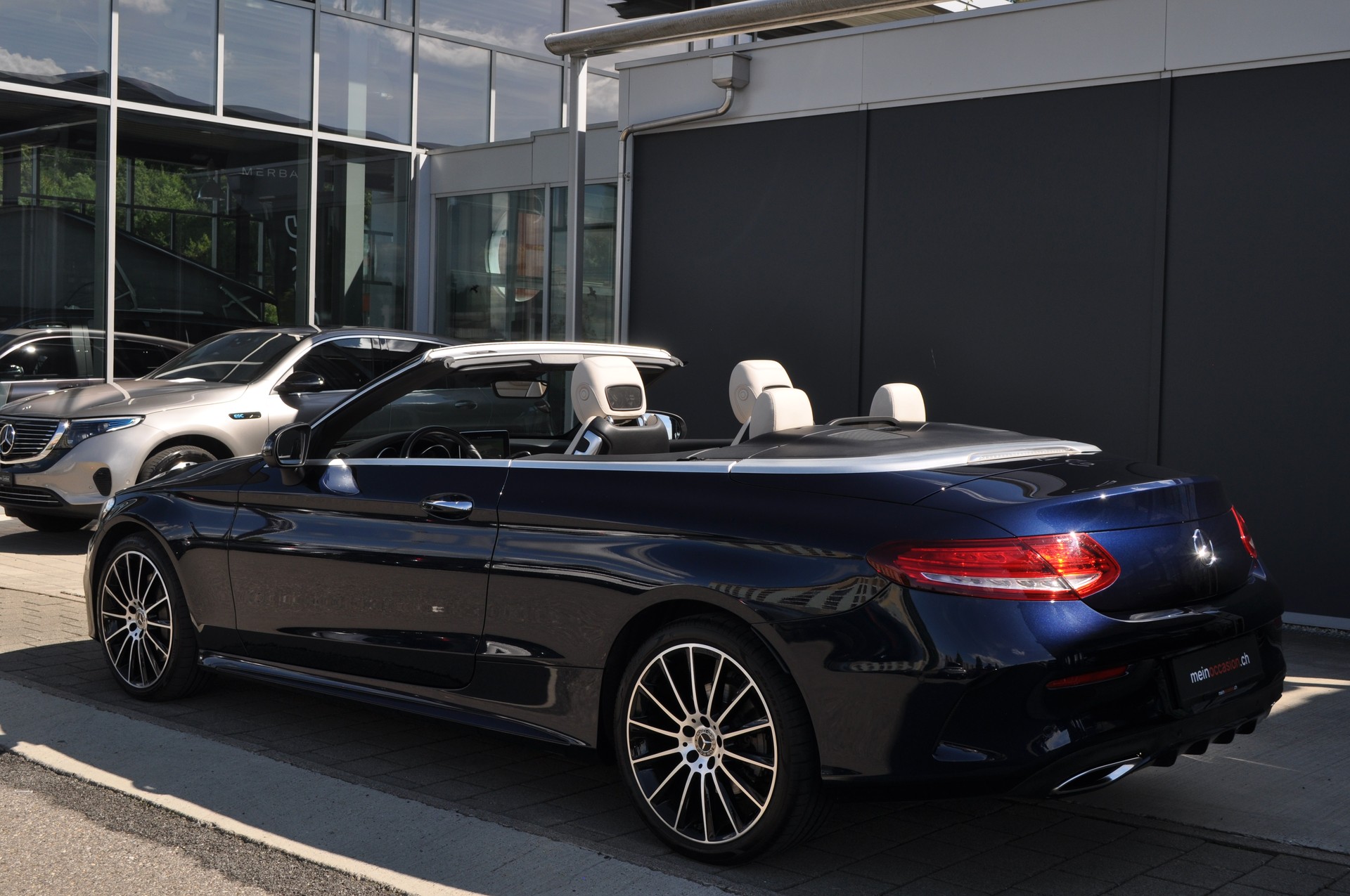 MERCEDES-BENZ C 400 AMG Line 4Matic-image-5