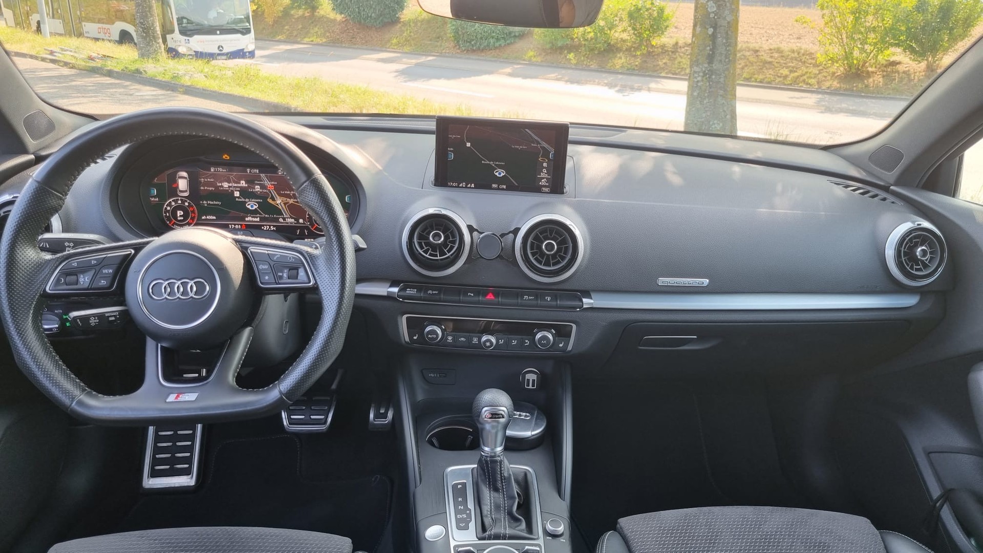 AUDI 2.0 T FSI Sport qu. S-Tronic-image-7