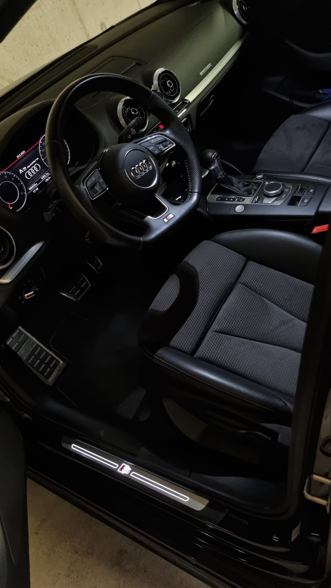 AUDI 2.0 T FSI Sport qu. S-Tronic-image-8