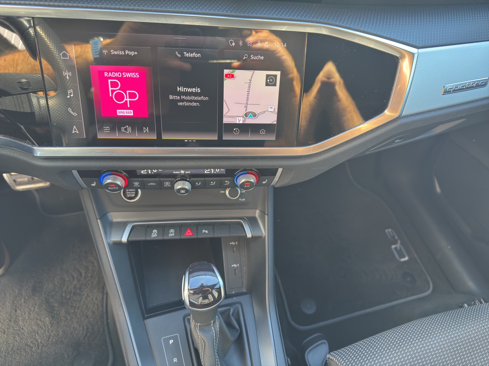 AUDI Q3 40 TFSI S line quattro S-tronic-image-11