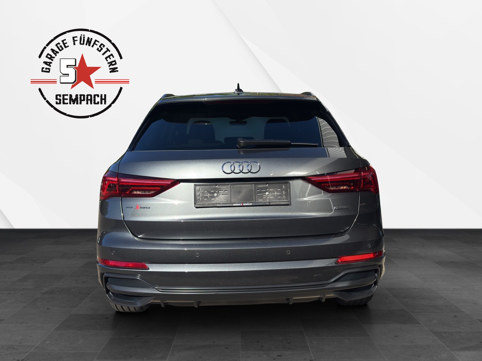 AUDI Q3 40 TFSI S line quattro S-tronic-image-3