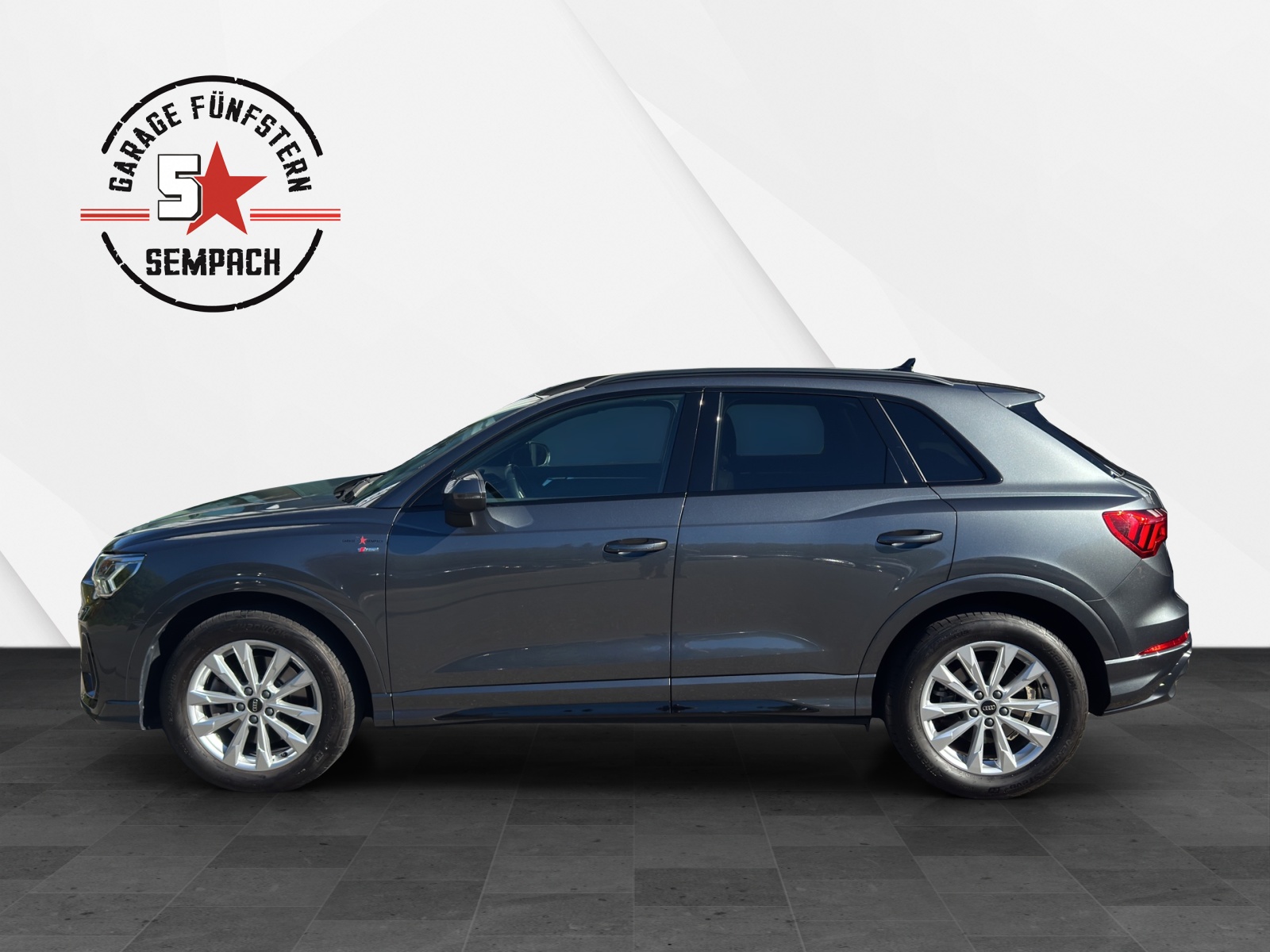 AUDI Q3 40 TFSI S line quattro S-tronic-image-1