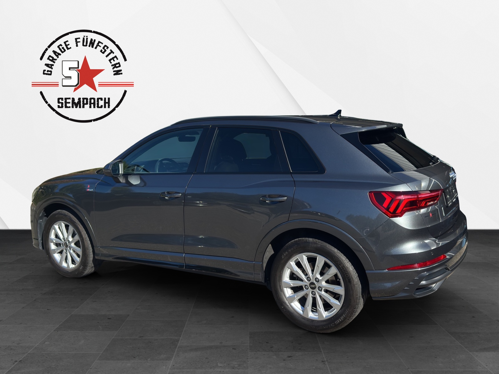 AUDI Q3 40 TFSI S line quattro S-tronic-image-2