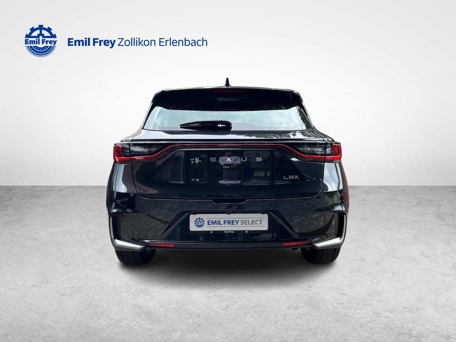 LEXUS LBX 1.5 Hybrid Relax AWD-image-3