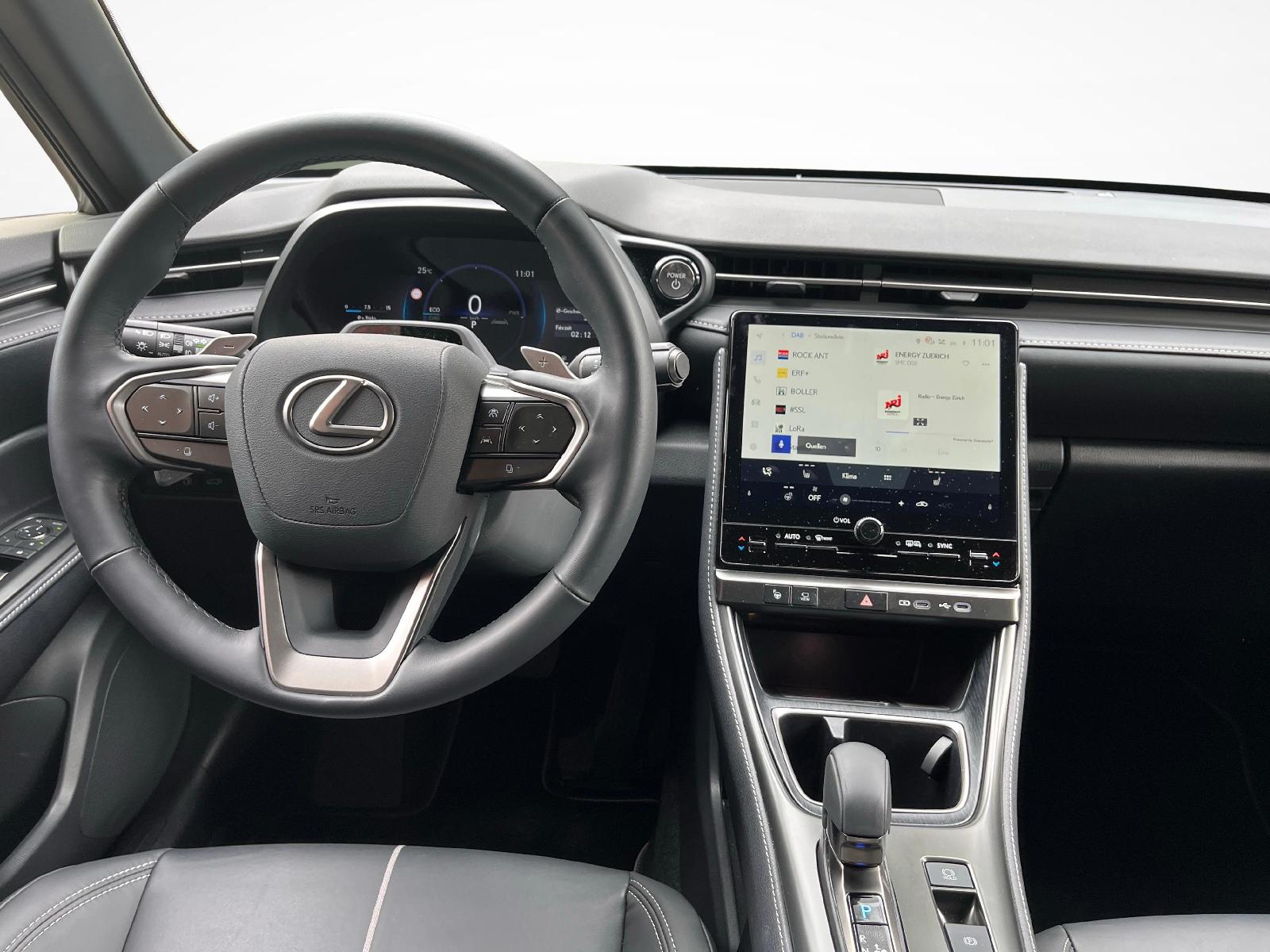 LEXUS LBX 1.5 Hybrid Relax AWD-image-8