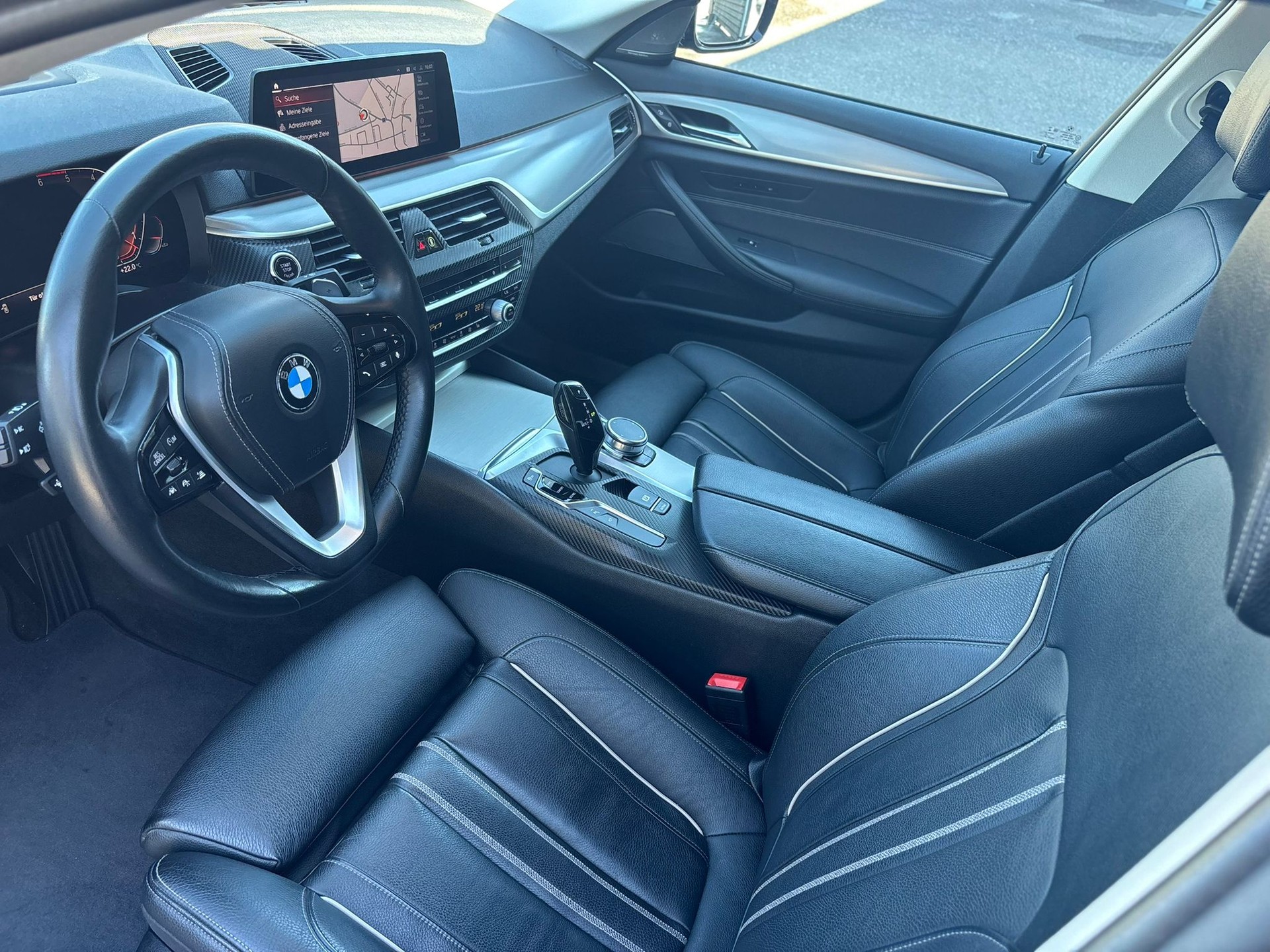 BMW 530d xDrive SAG-image-6