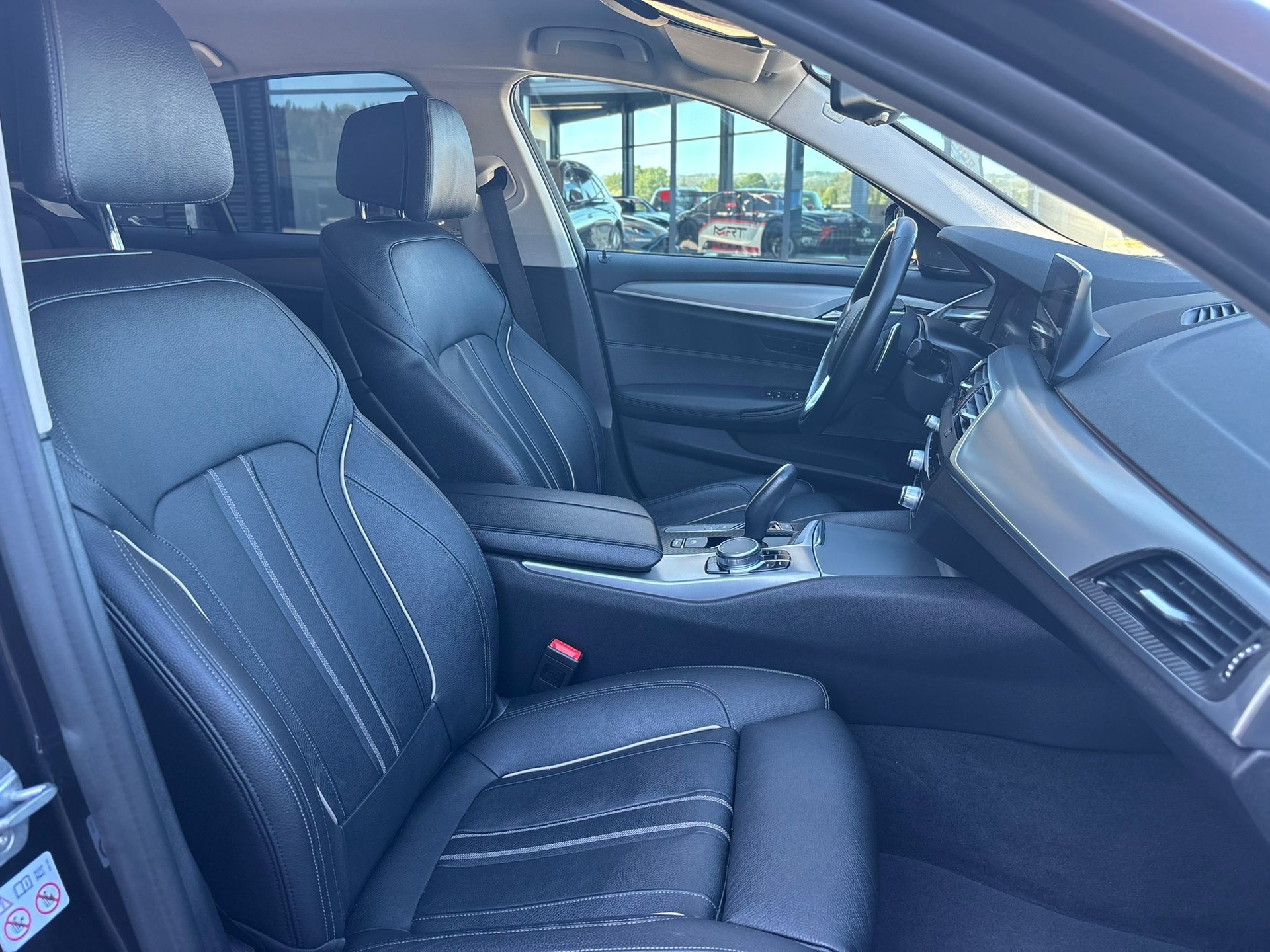 BMW 530d xDrive SAG-image-8