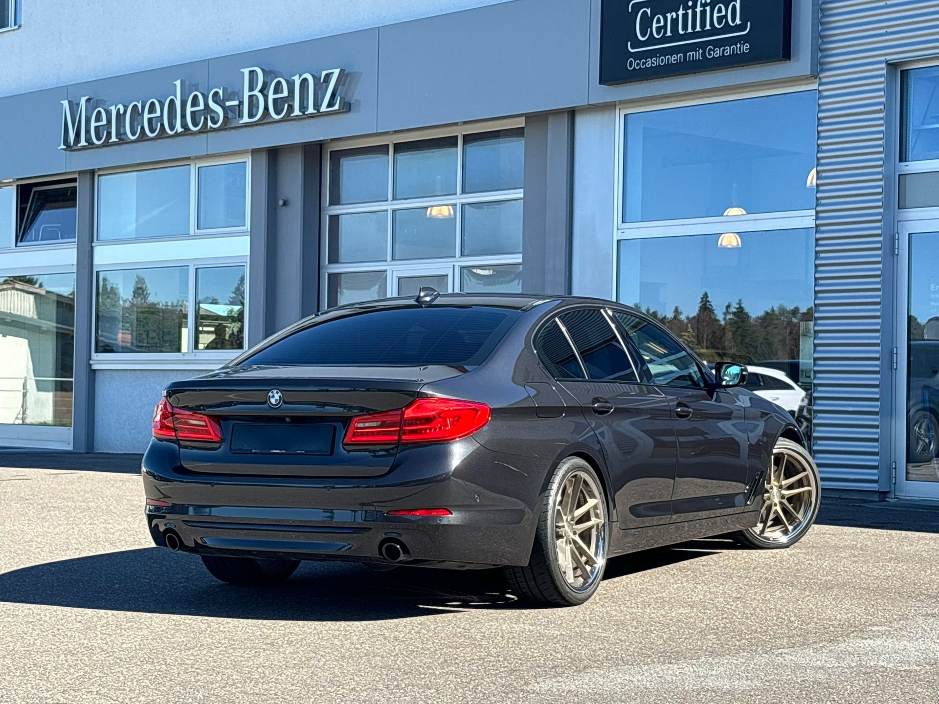 BMW 530d xDrive SAG-image-3