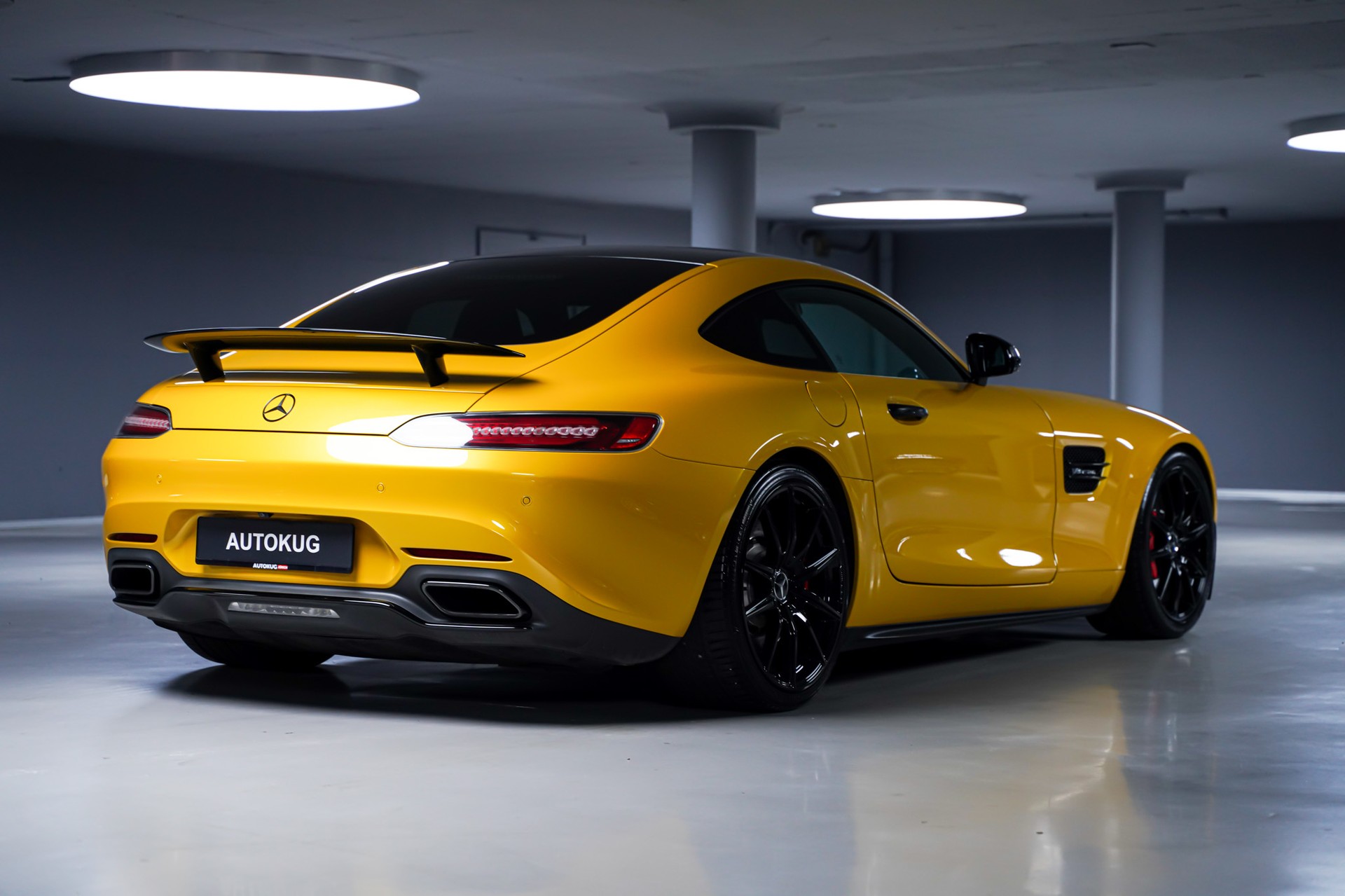 MERCEDES-BENZ AMG GT S Edition 1 Speedshift DCT-image-4
