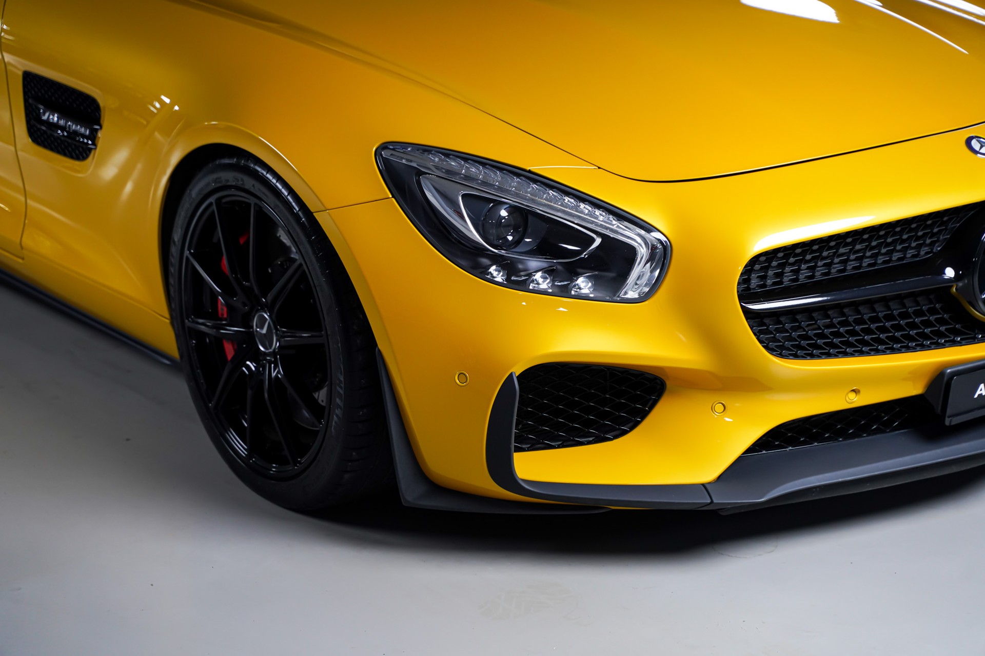 MERCEDES-BENZ AMG GT S Edition 1 Speedshift DCT-image-3
