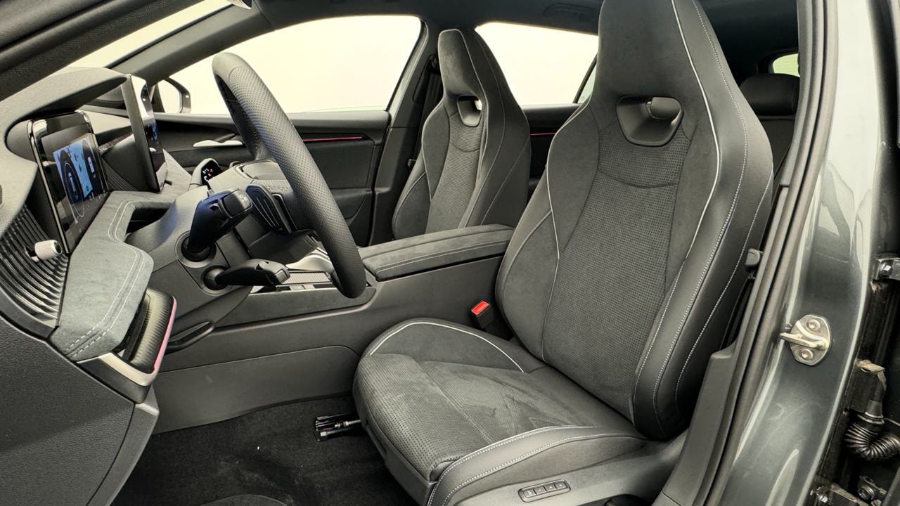 SKODA Superb Combi 2.0 TSI Sportline 4x4 DSG-image-4
