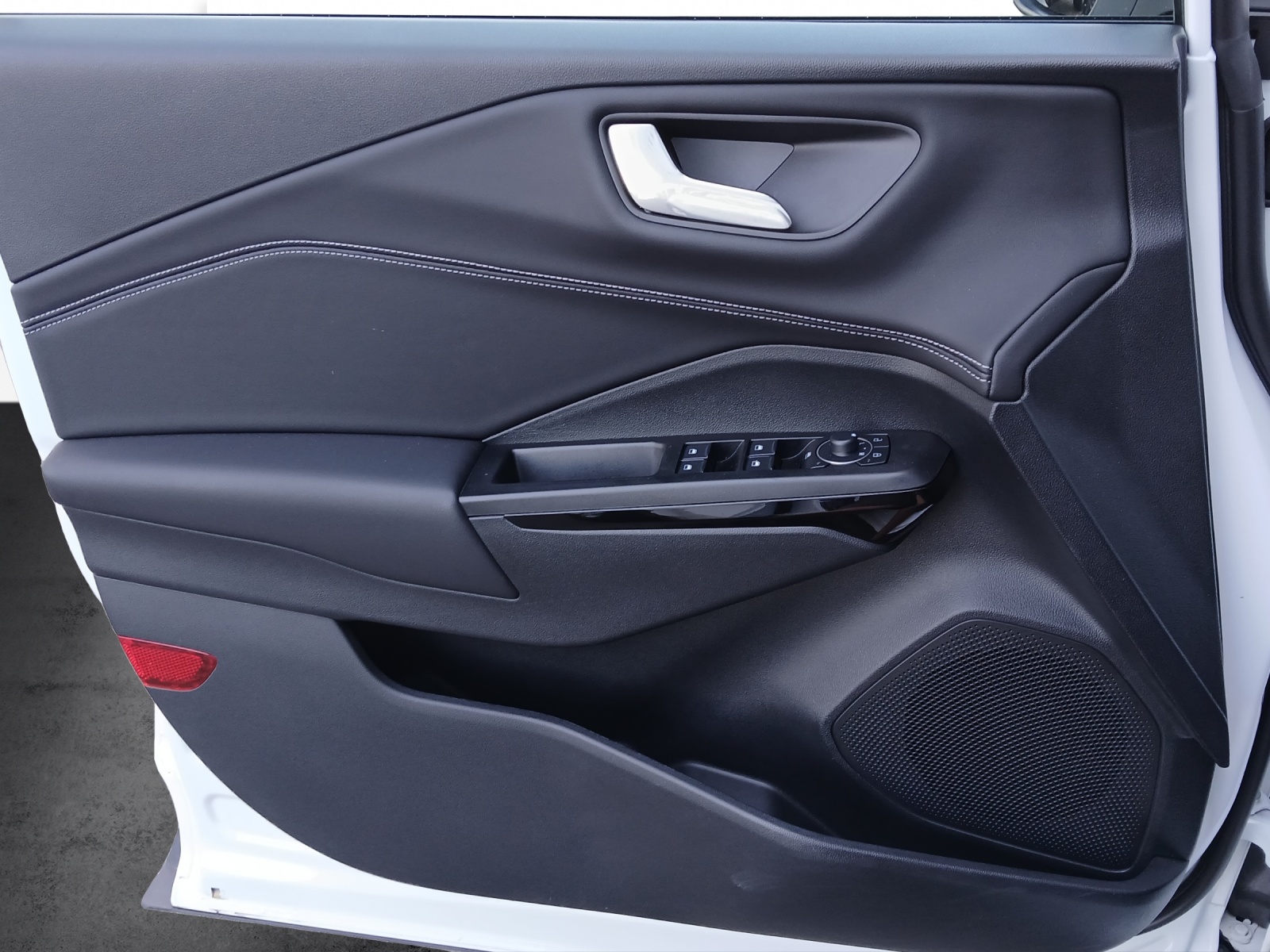 FORD Puma 1.0 EcoB Hybrid 125 Titanium-image-12