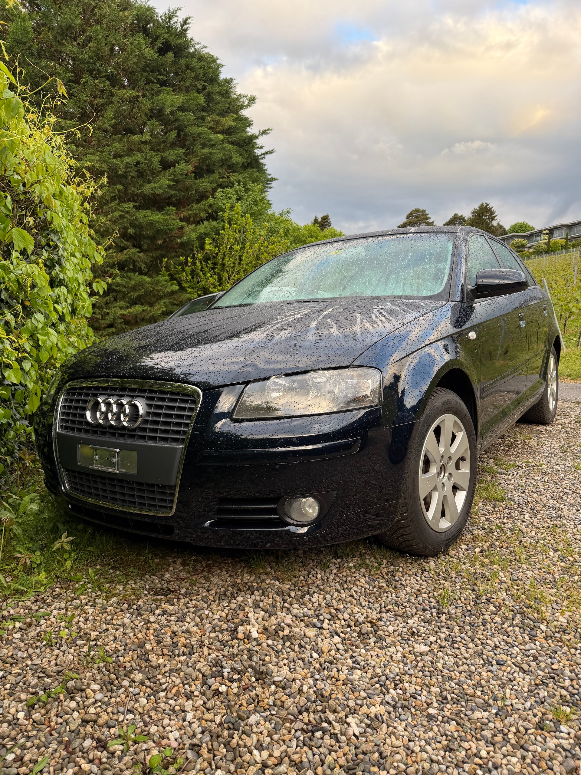 AUDI 1.8 T FSI Ambiente-image-0