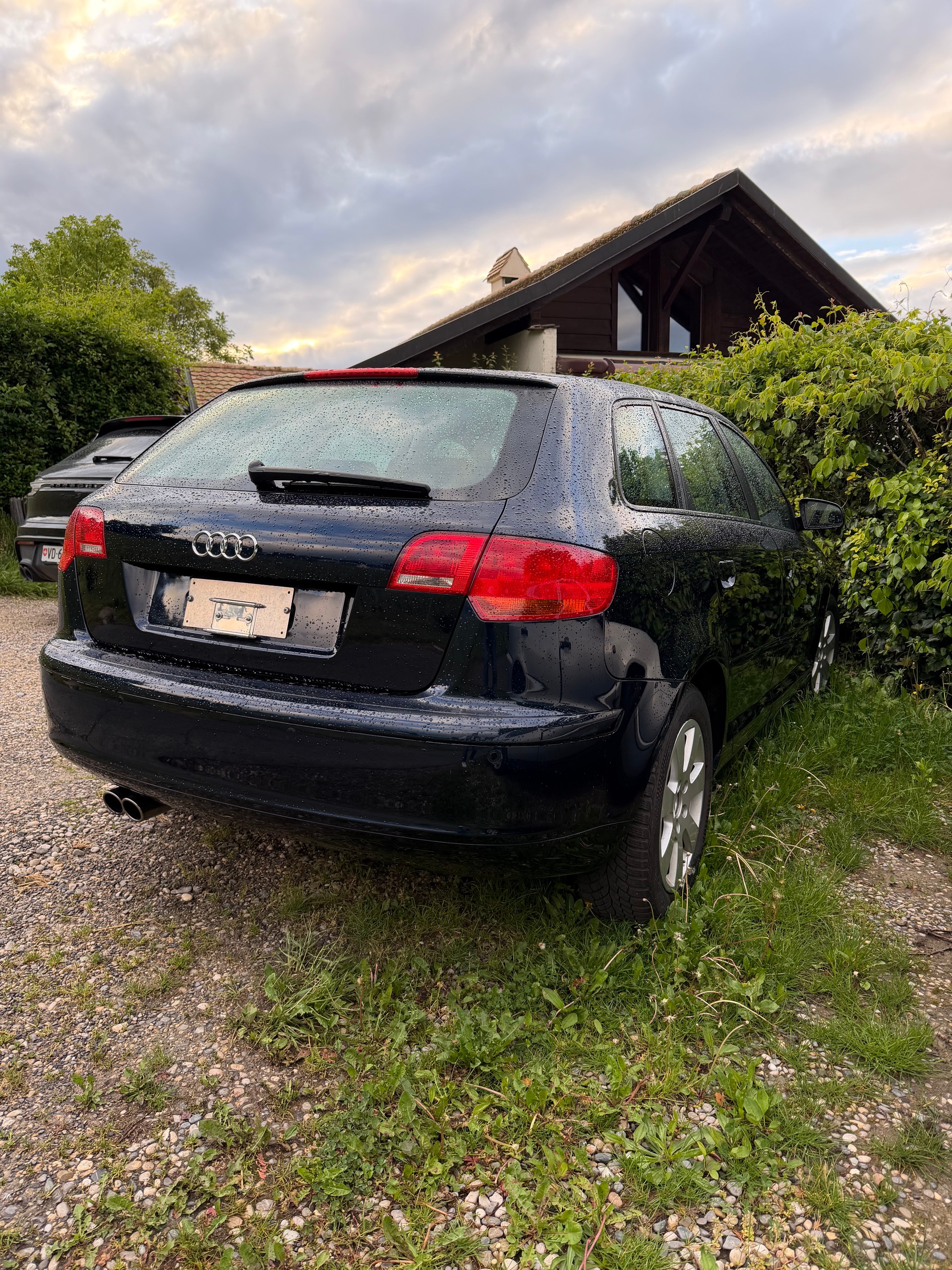 AUDI 1.8 T FSI Ambiente-image-2
