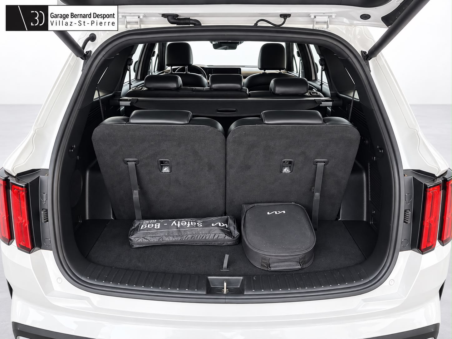 KIA Sorento 1.6 T-GDi PHEV 7P. Style Luxury-image-11