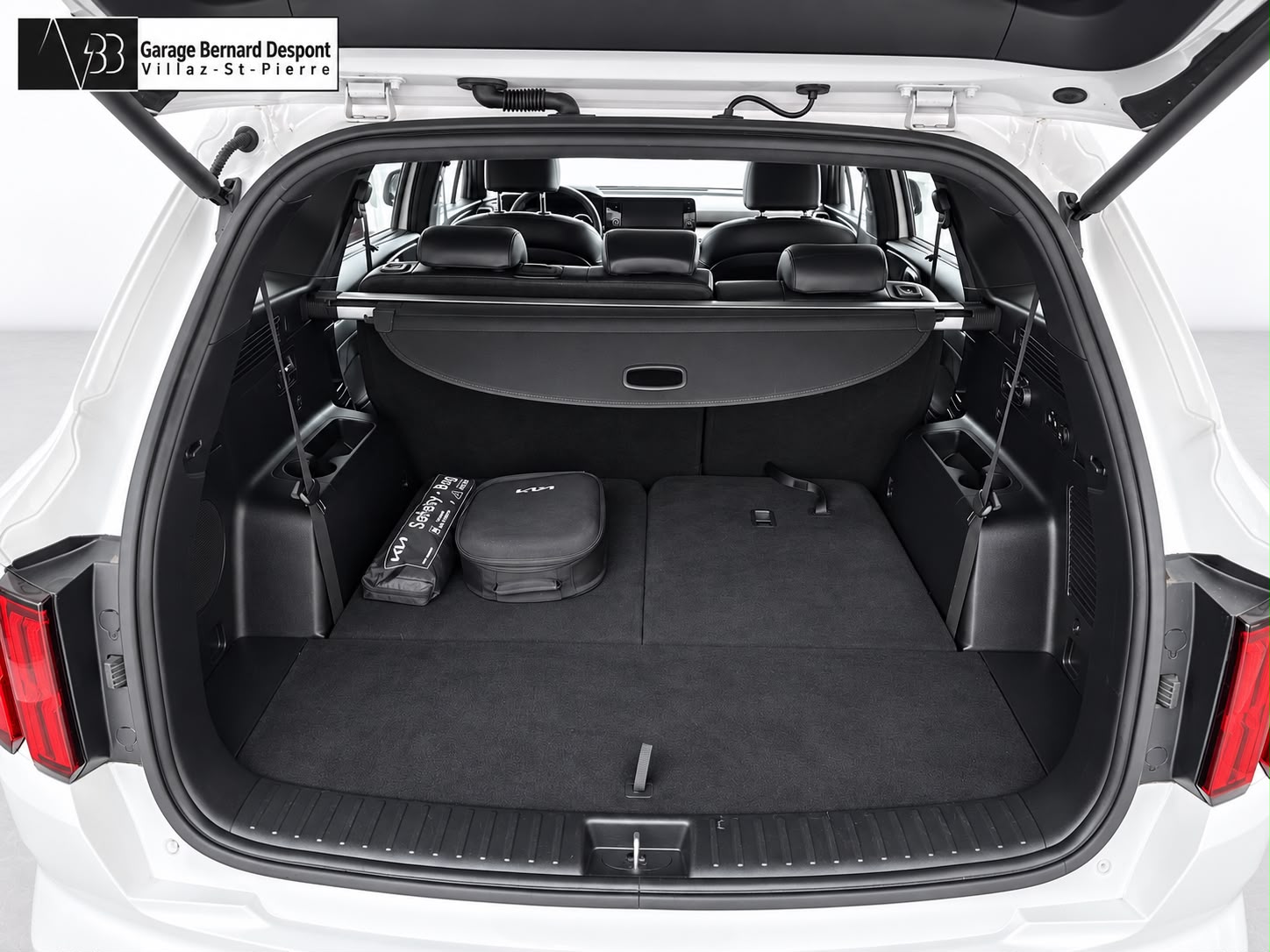 KIA Sorento 1.6 T-GDi PHEV 7P. Style Luxury-image-10