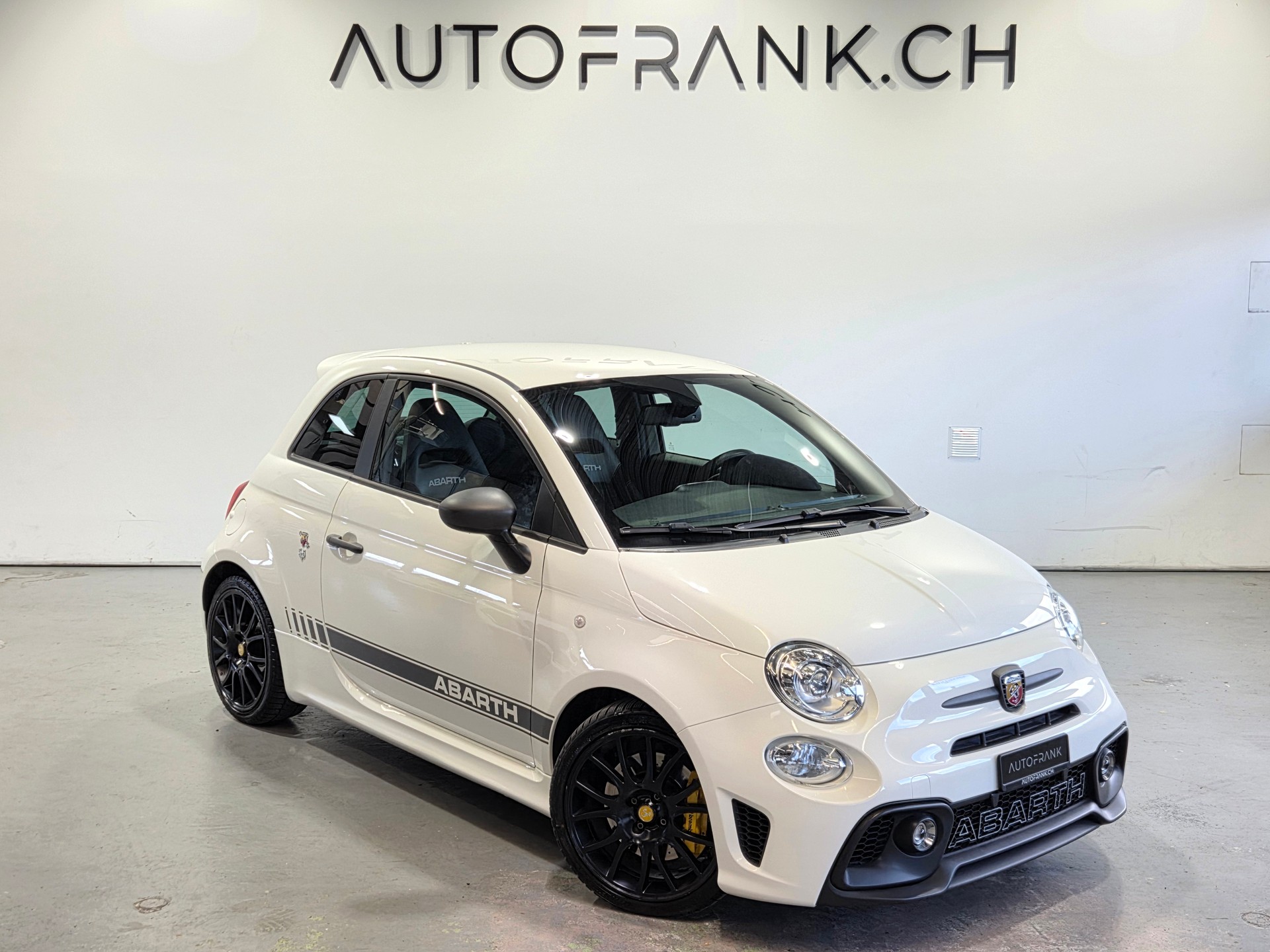 FIAT 595 Abarth 1.4 T-Jet 180 Competizione-image-3