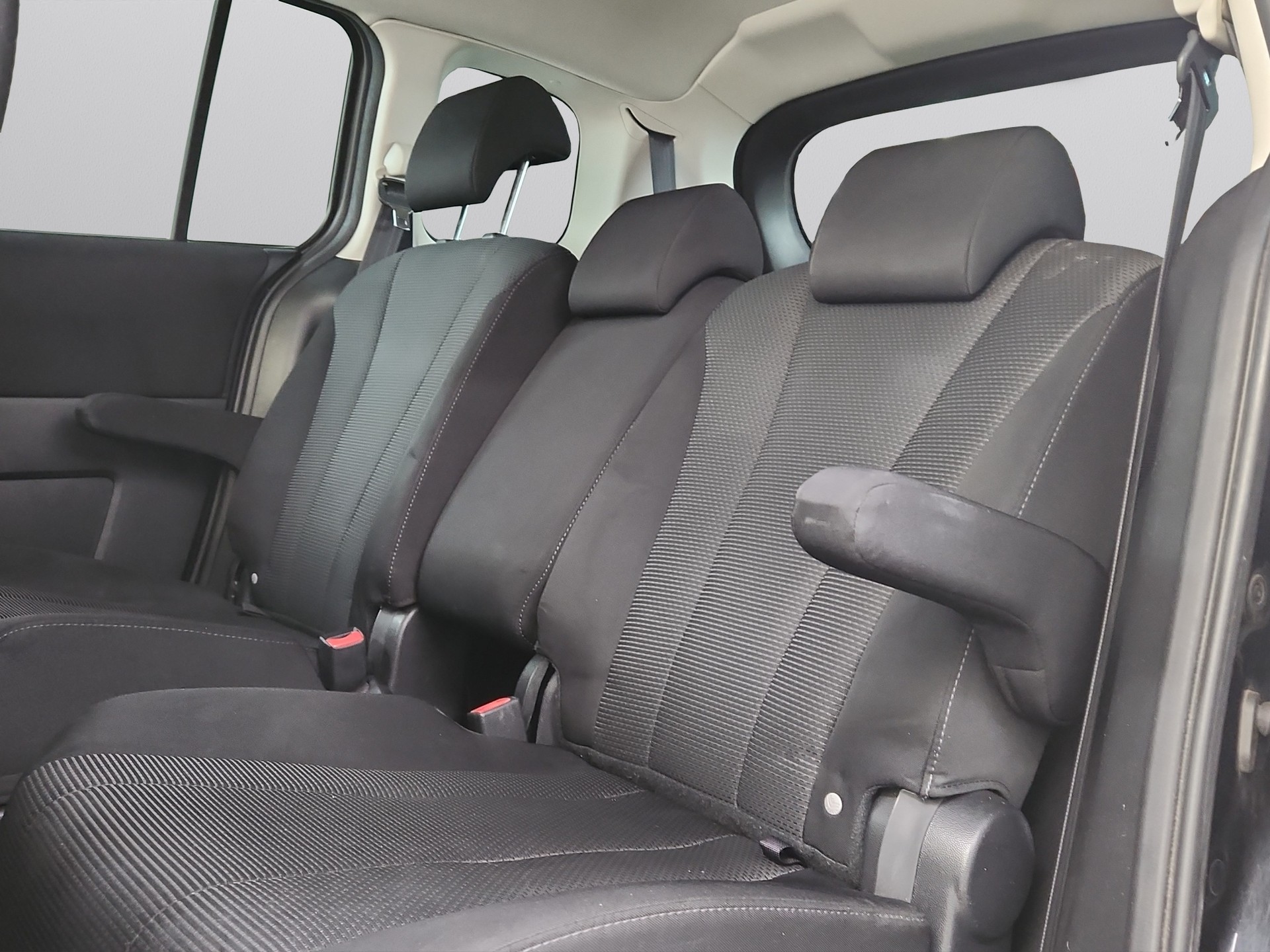 MAZDA 5 2.0 16V Exclusive-image-13