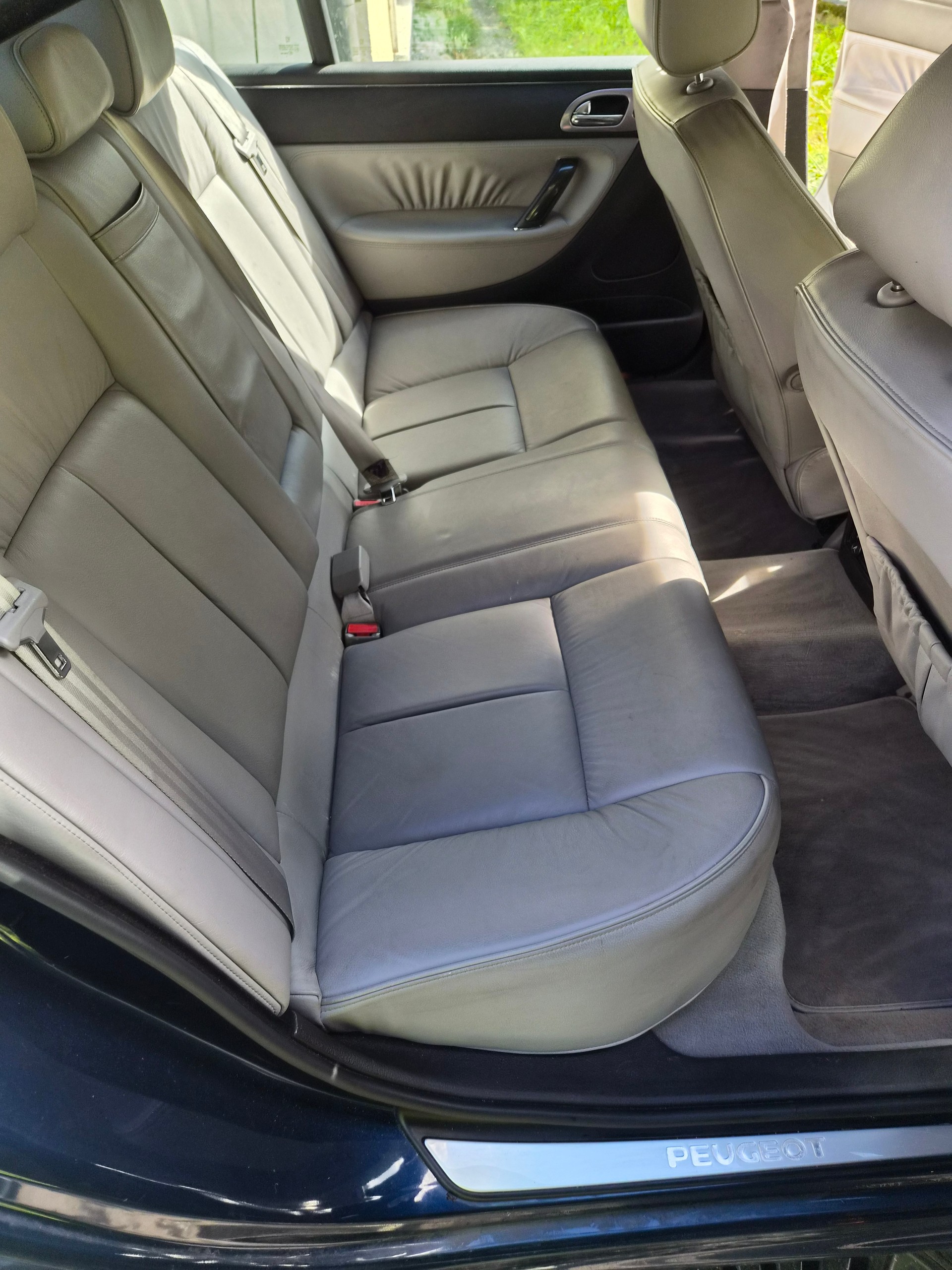 PEUGEOT 607 2.7 HDI V6 Personnalisée-image-12