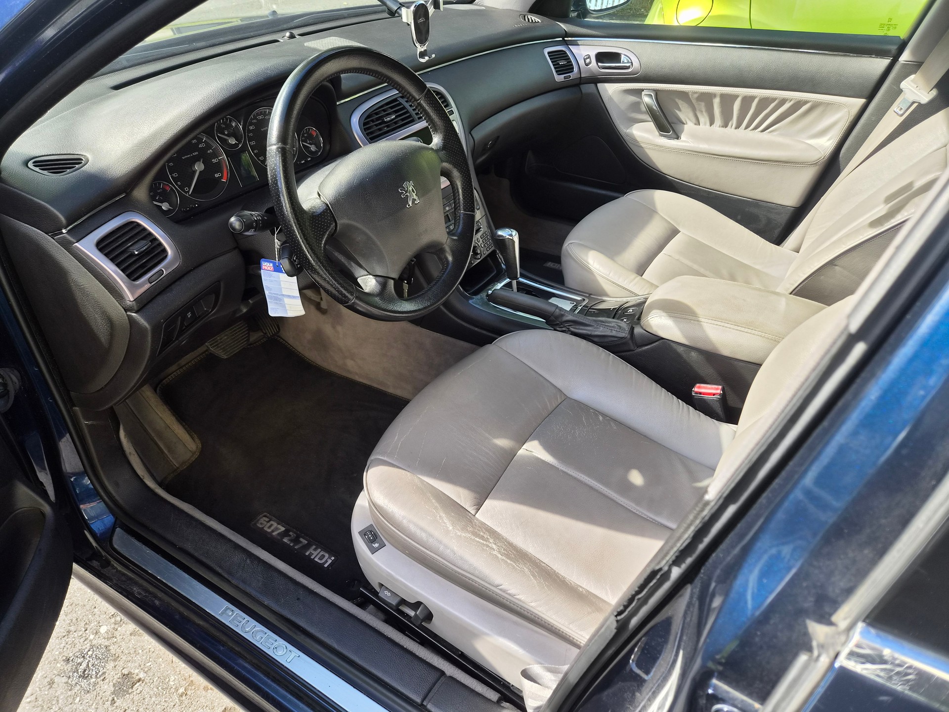PEUGEOT 607 2.7 HDI V6 Personnalisée-image-10