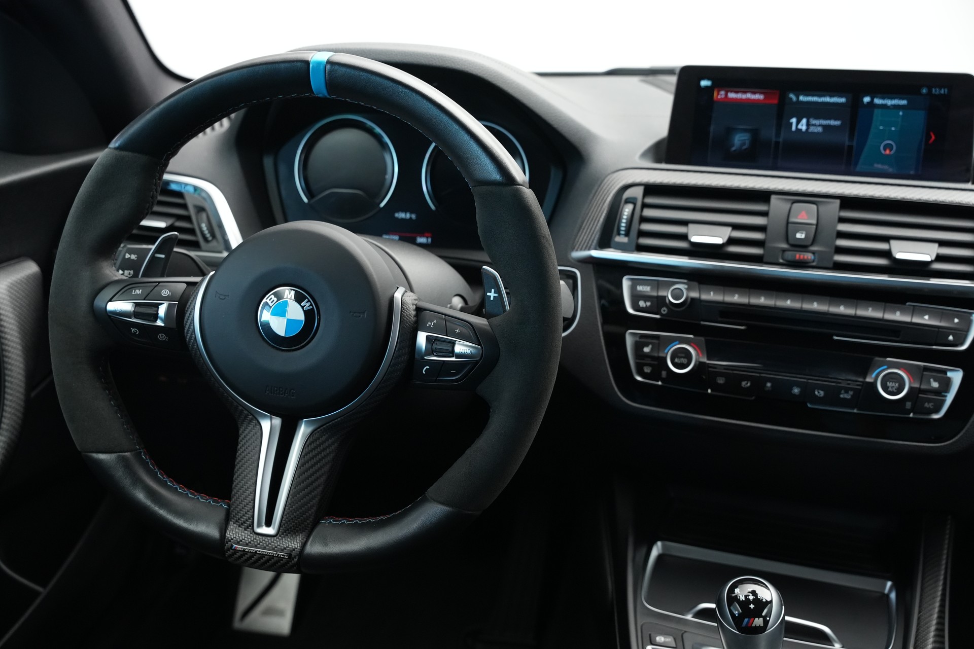BMW M2 Competition Drivelogic *CH-Fahrzeug* *Hockenheimsilber*-image-15