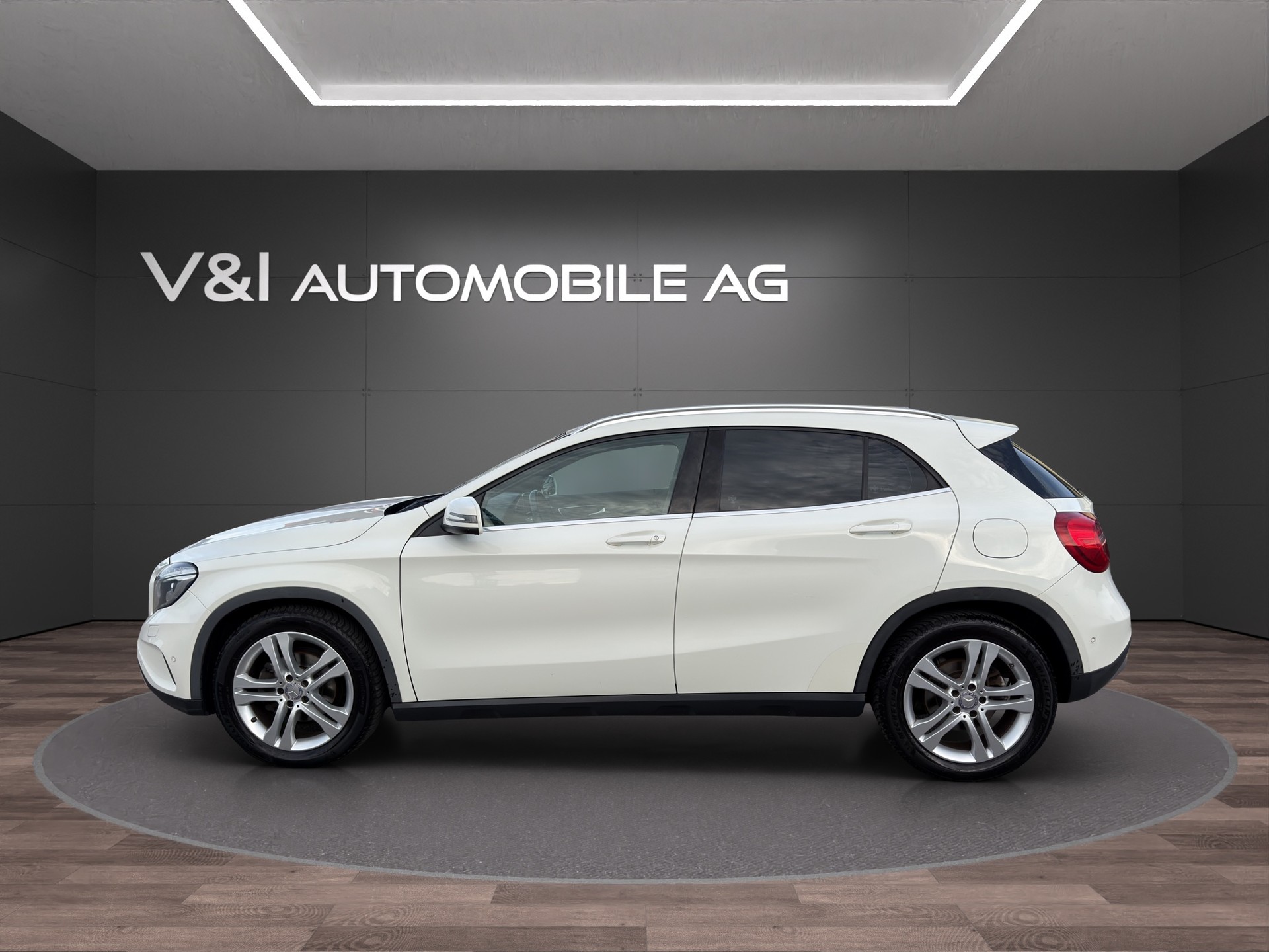 MERCEDES-BENZ GLA 220 CDI Urban 4Matic 7G-DCT-image-7