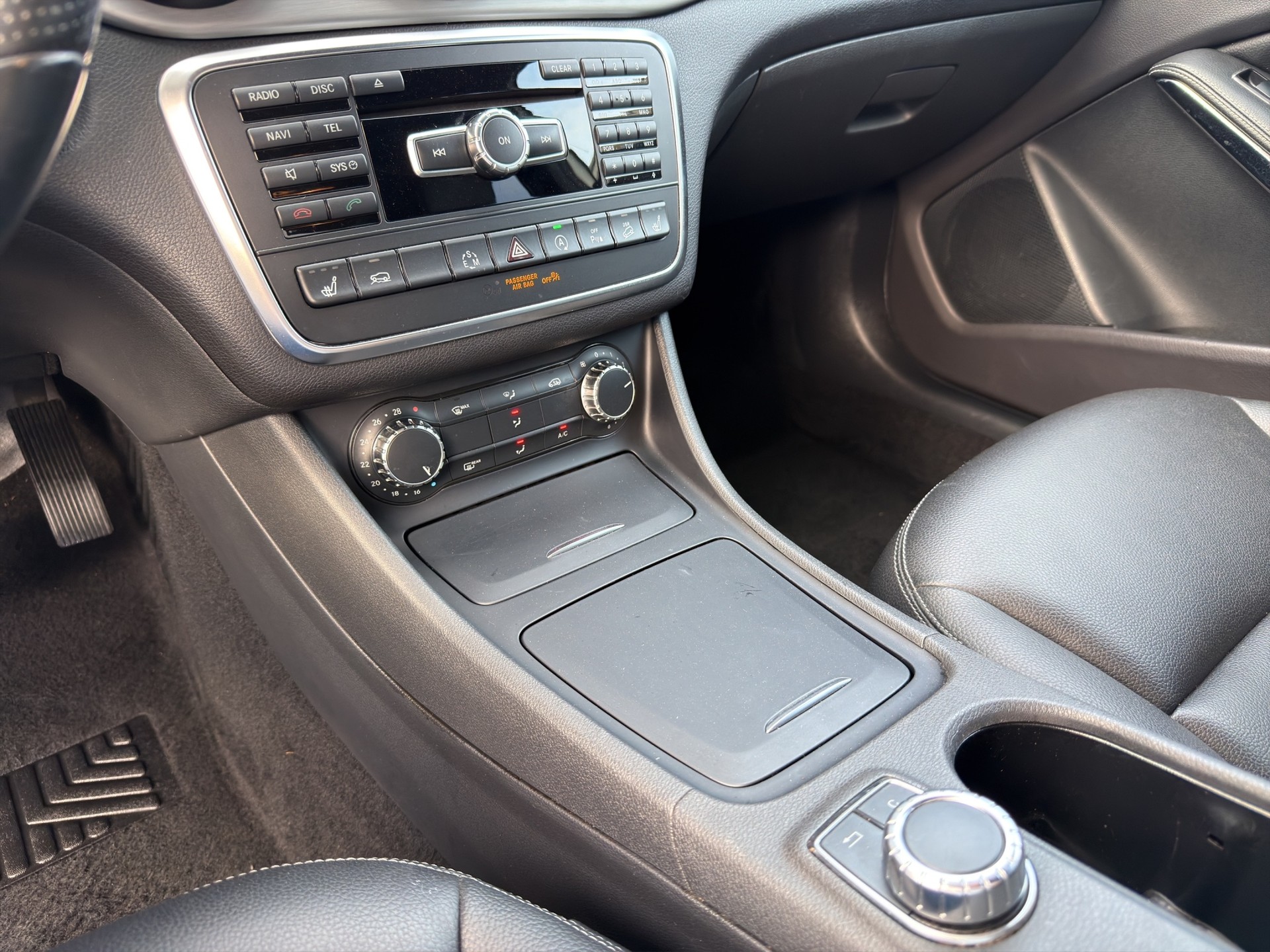 MERCEDES-BENZ GLA 220 CDI Urban 4Matic 7G-DCT-image-14