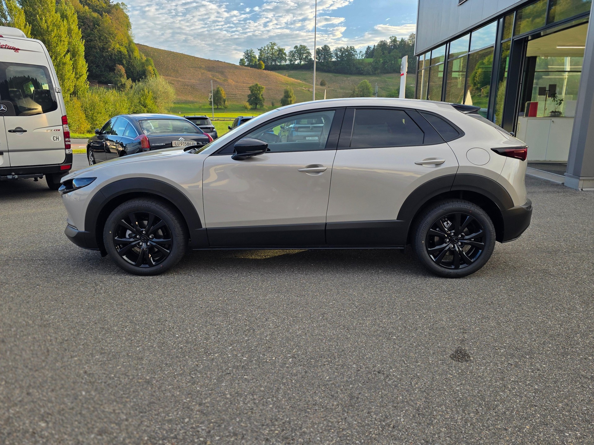 MAZDA CX-30 2.0 186 Makoto AWD-image-1