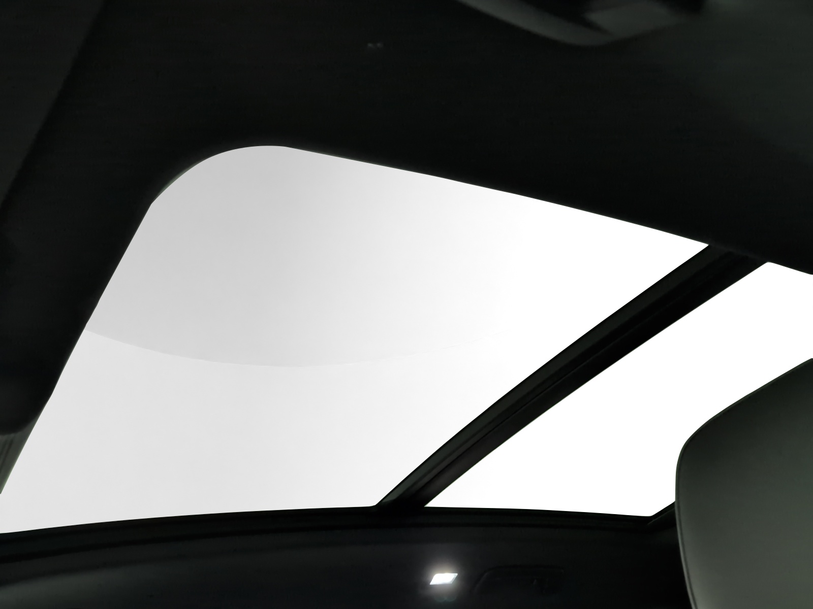 VW Tiguan 2.0 TSI DSG R-Line 4Motion-image-12